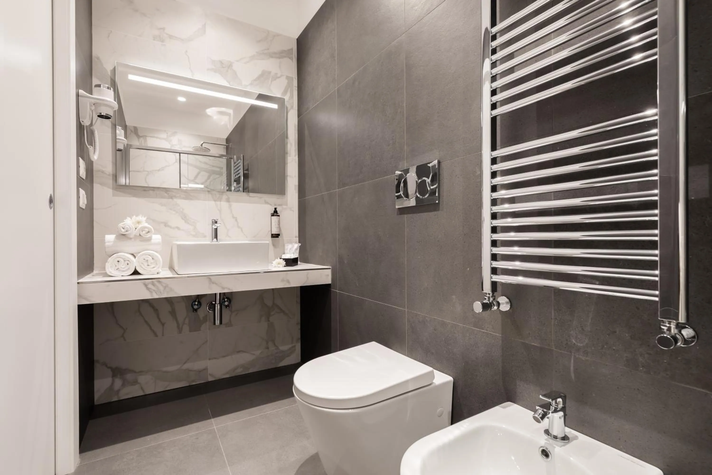 Bathroom in DA ME Suites