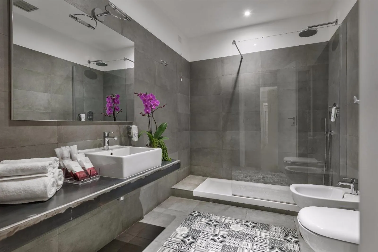 Bathroom in DA ME Suites