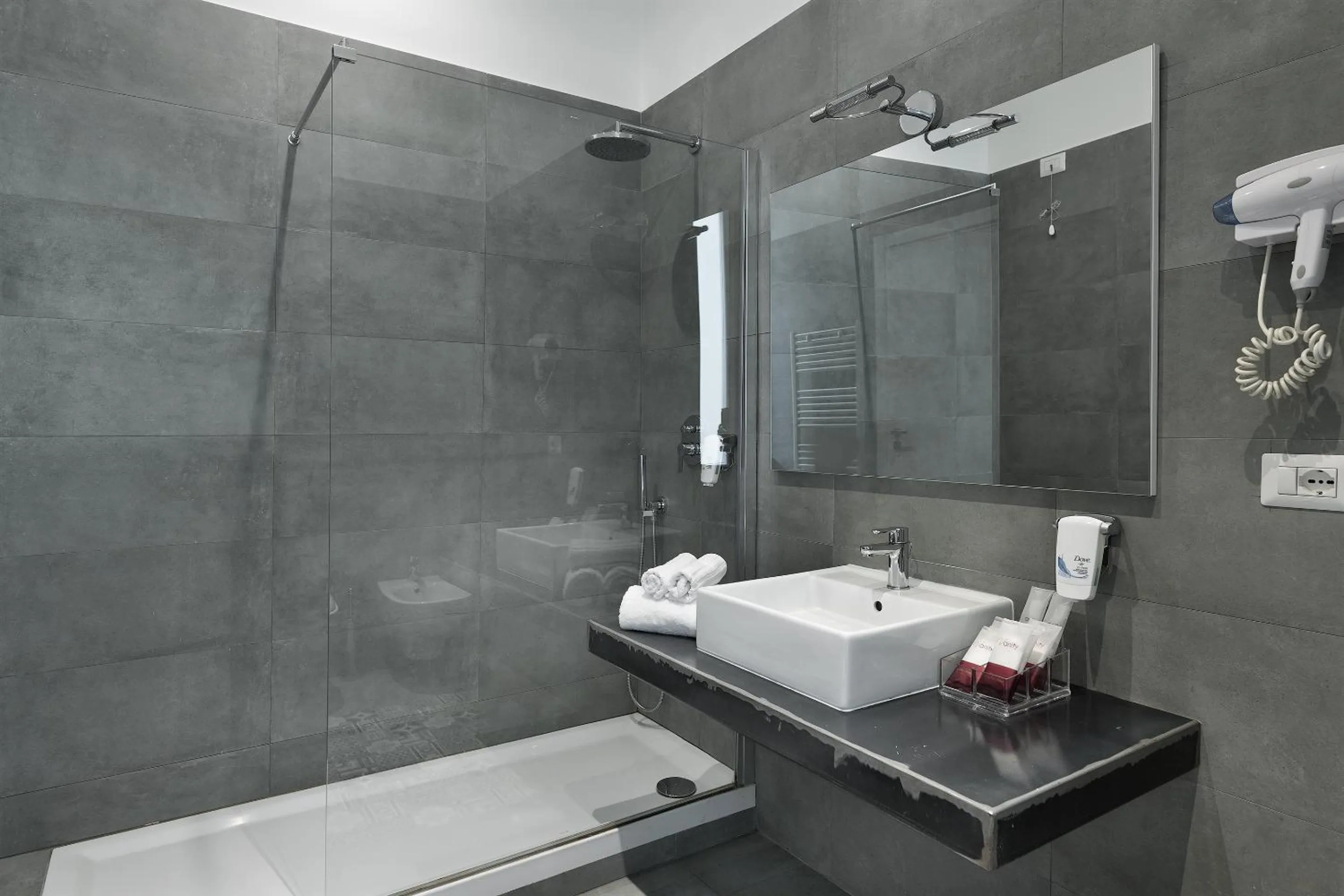 Bathroom in DA ME Suites