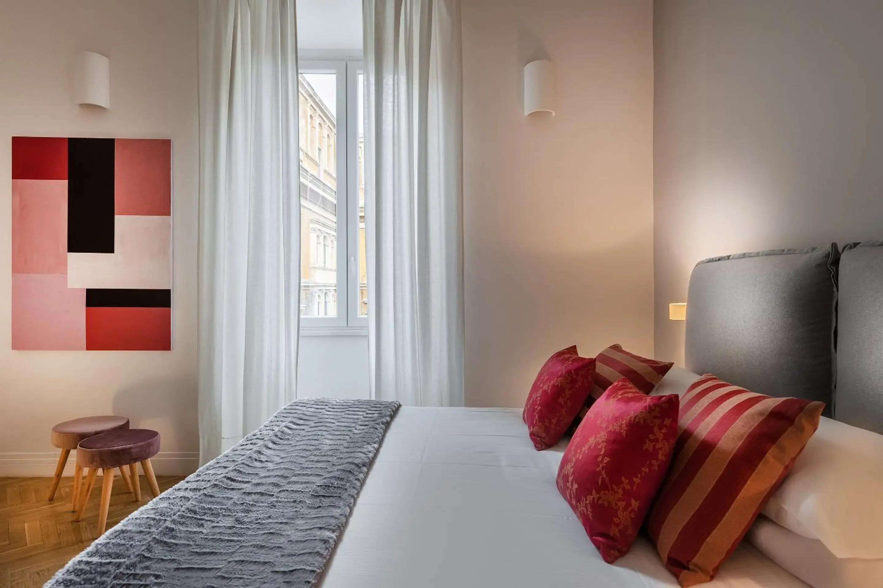 Deluxe Room in DA ME Suites Deluxe Room in DA ME Suites