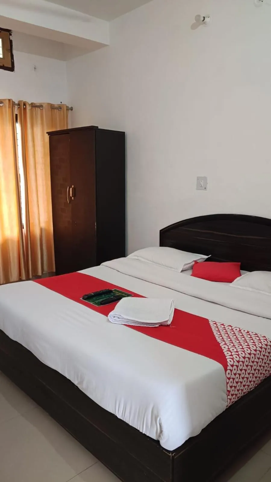 Photo of the whole room in Hotel Taj Himalaya