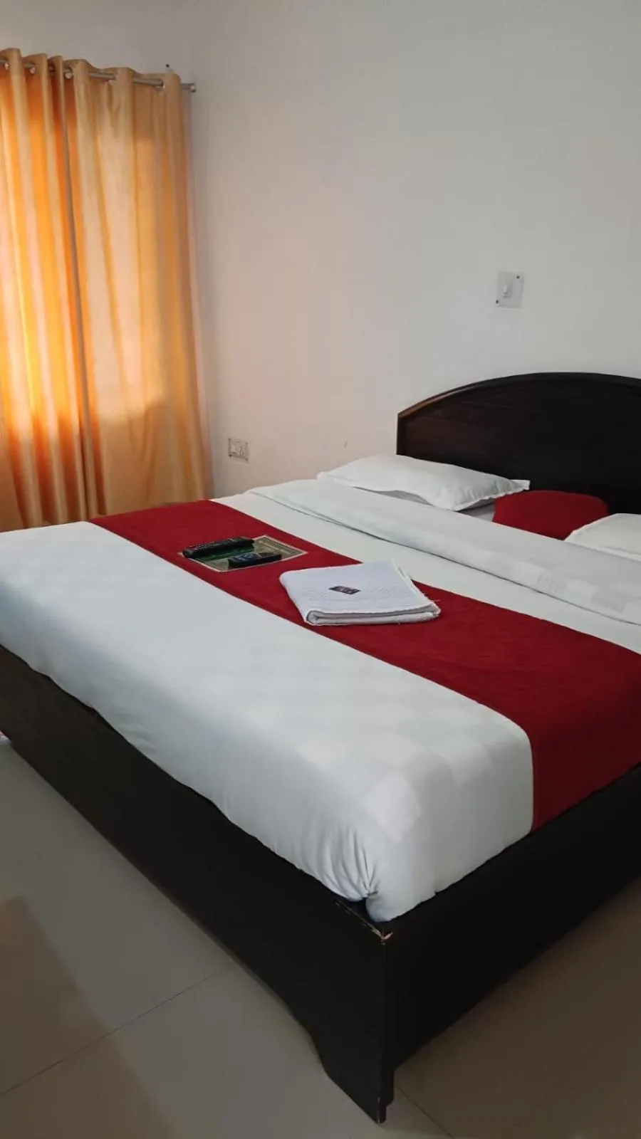 Photo of the whole room in Hotel Taj Himalaya