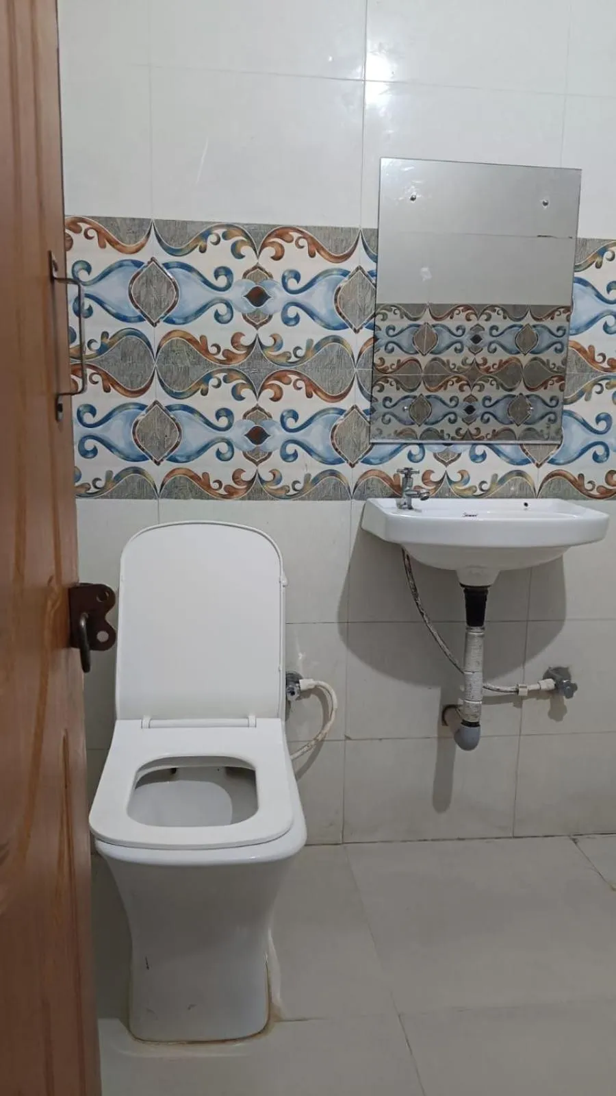 Toilet in Hotel Taj Himalaya