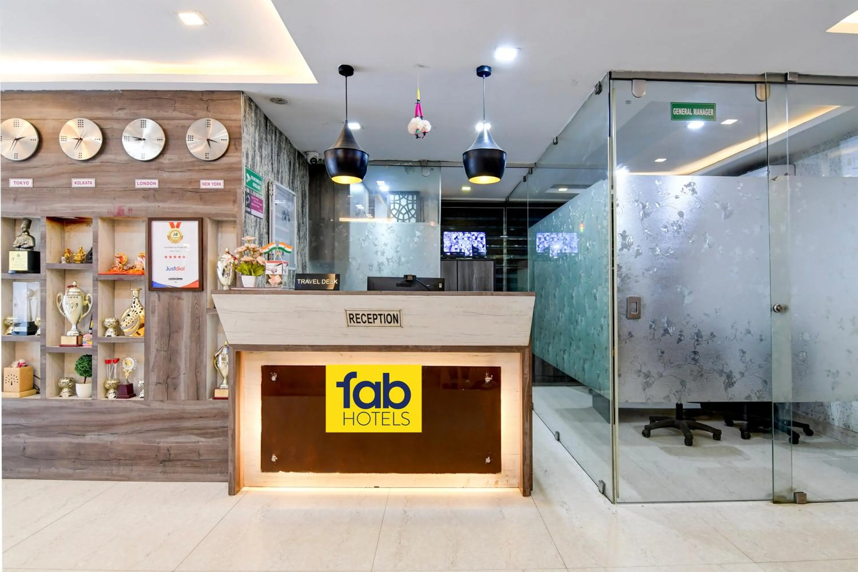 Lobby or reception in FabHotel Prime Eco Park - New Town