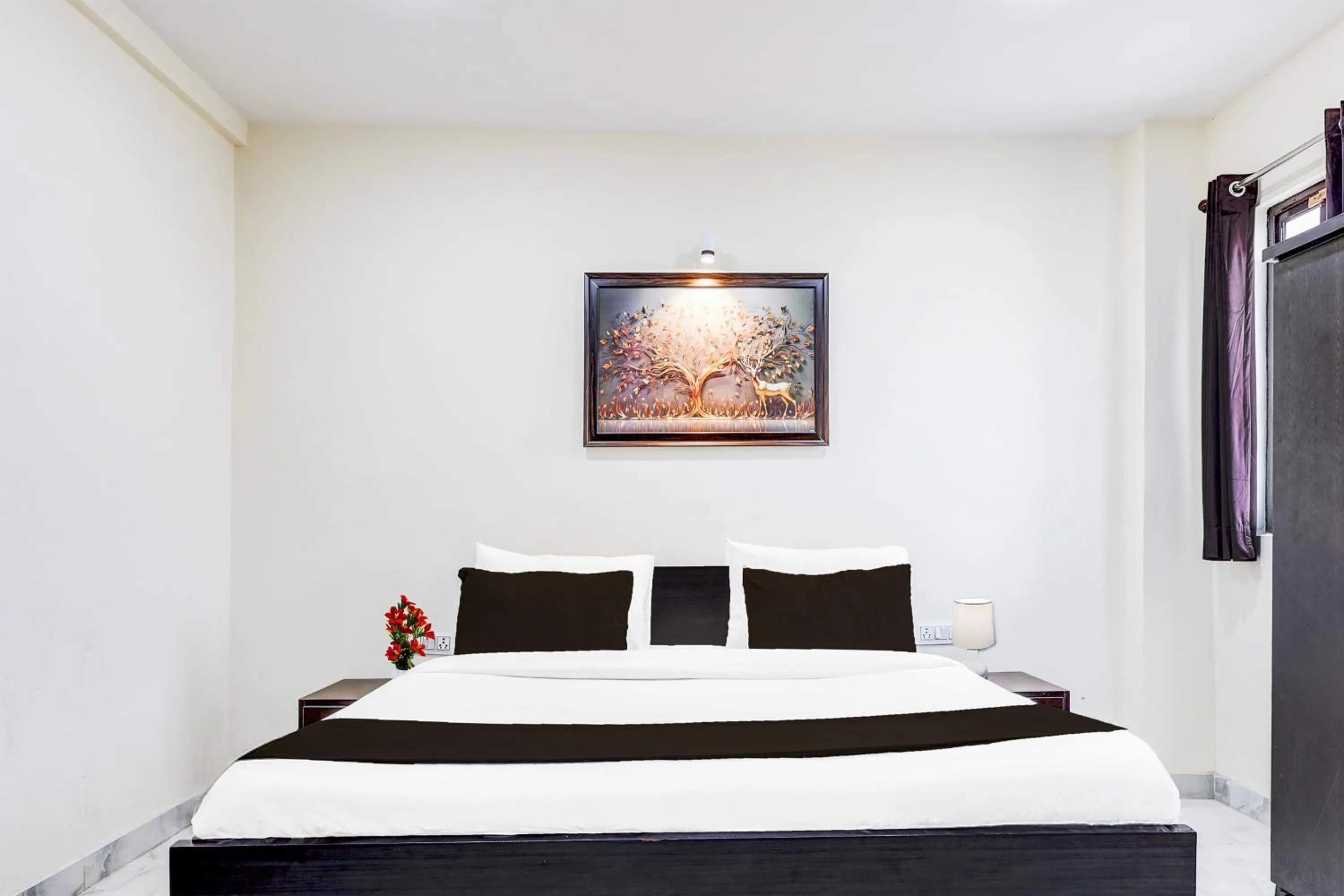 Bedroom, Bed in Super Hotel O Sector 25 Near Iskcon Temple Formerly Hotel Amazing House