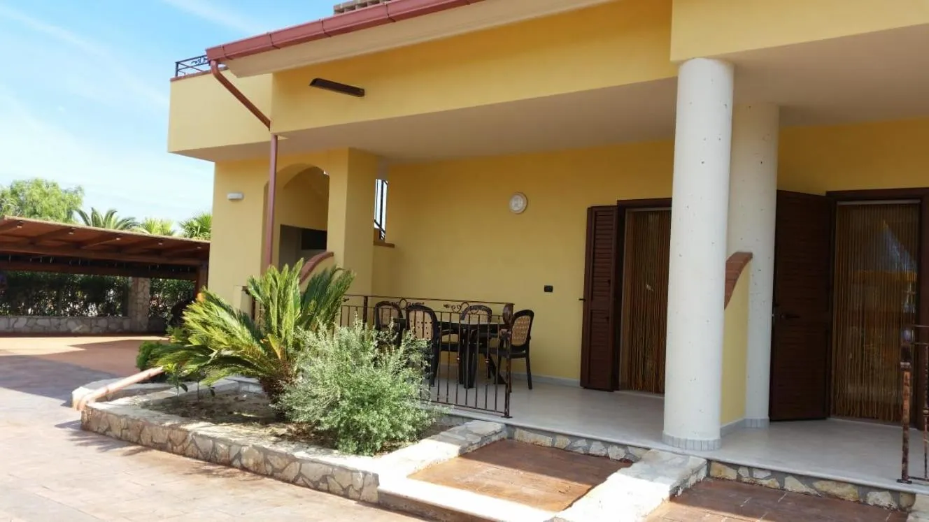 Patio in Green Park Residence