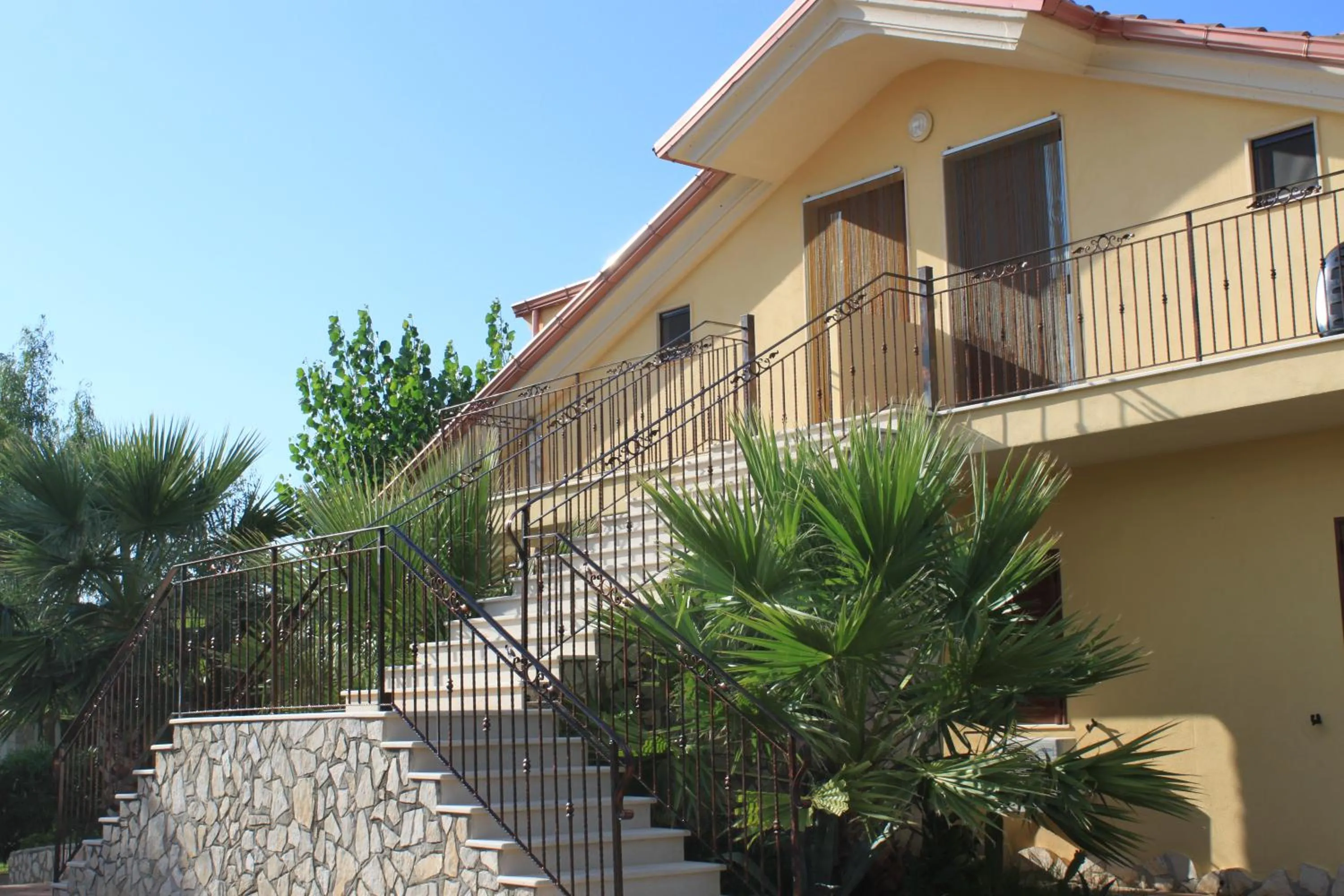 Facade/entrance in Green Park Residence