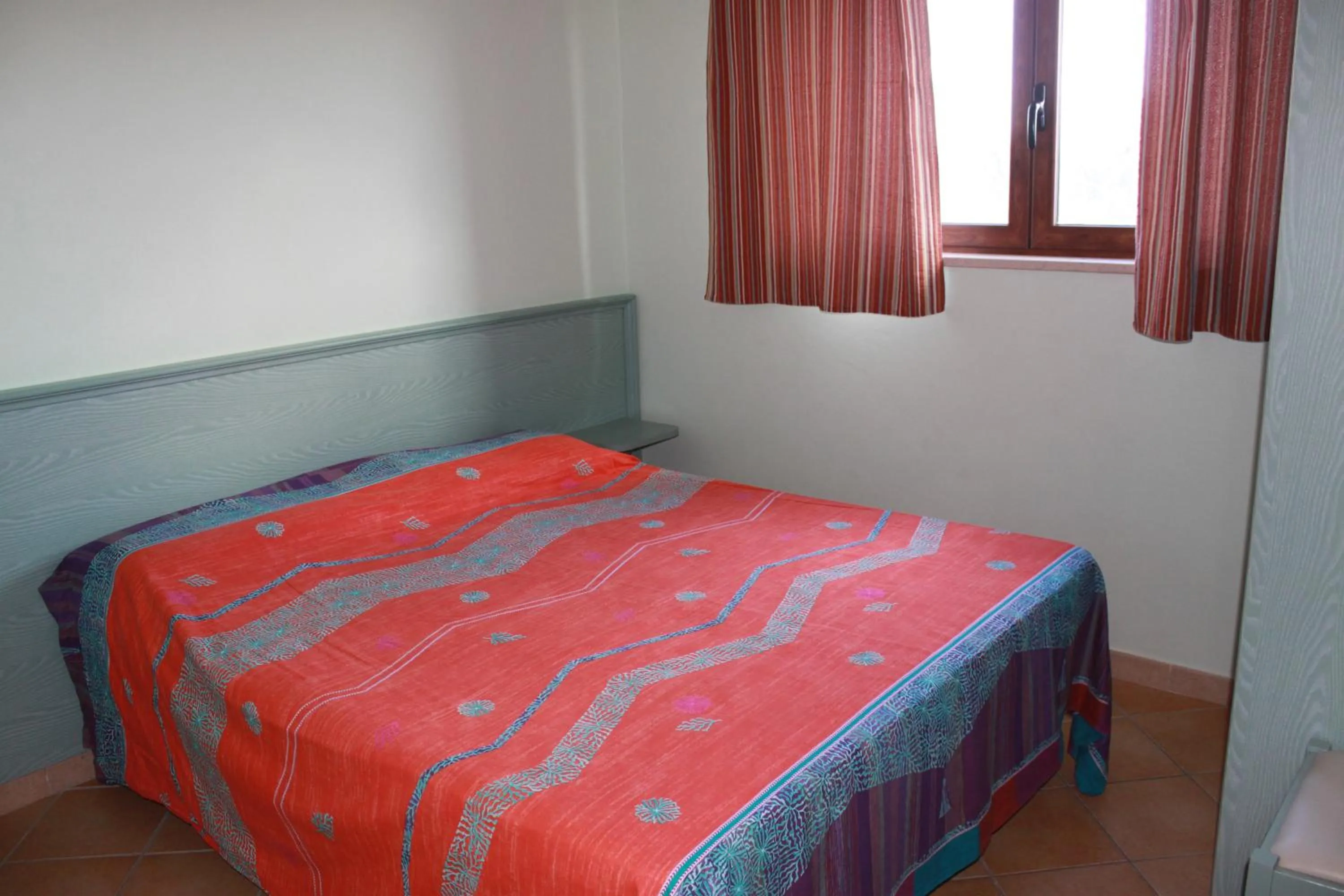 Bed in Green Park Residence