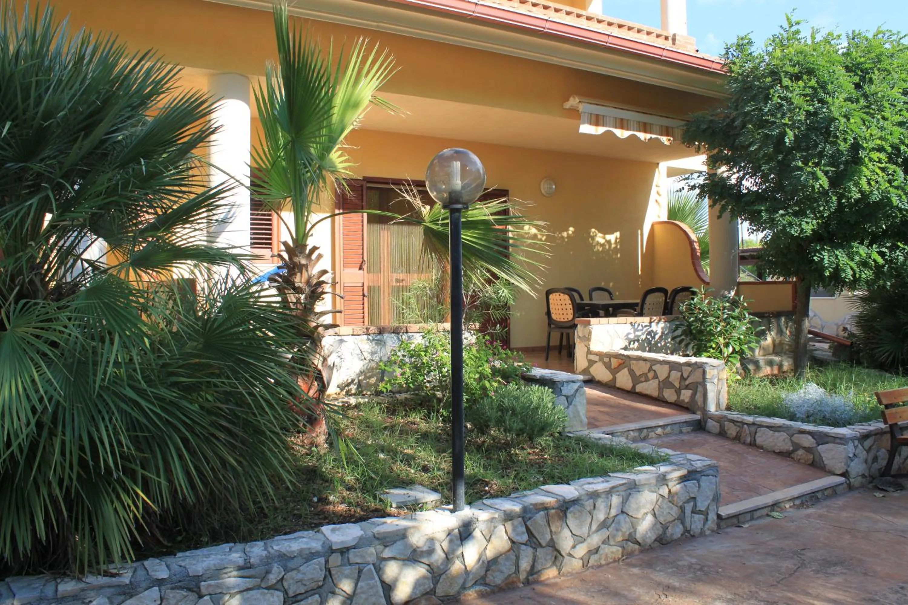 Facade/entrance in Green Park Residence