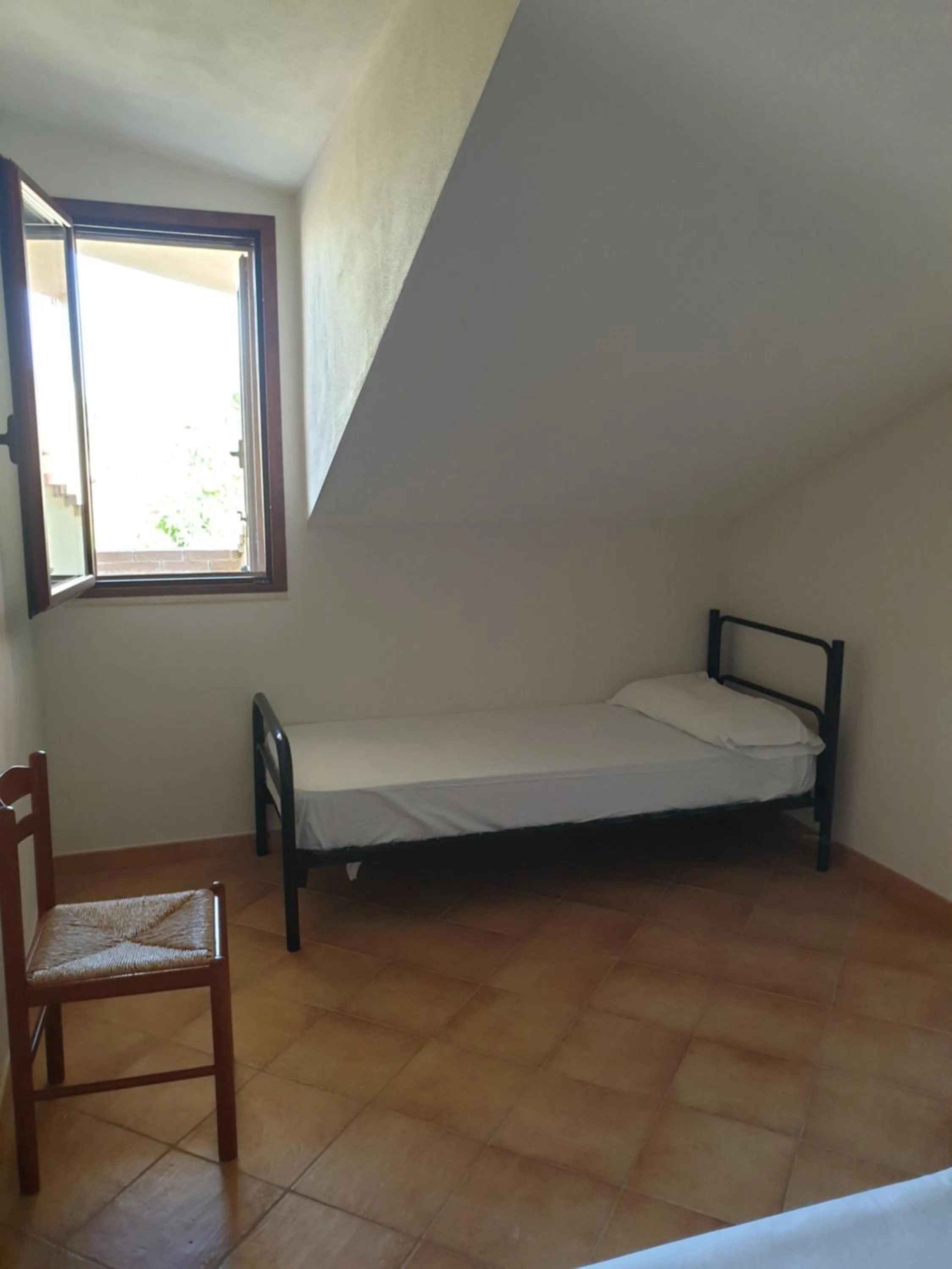 Bed in Green Park Residence