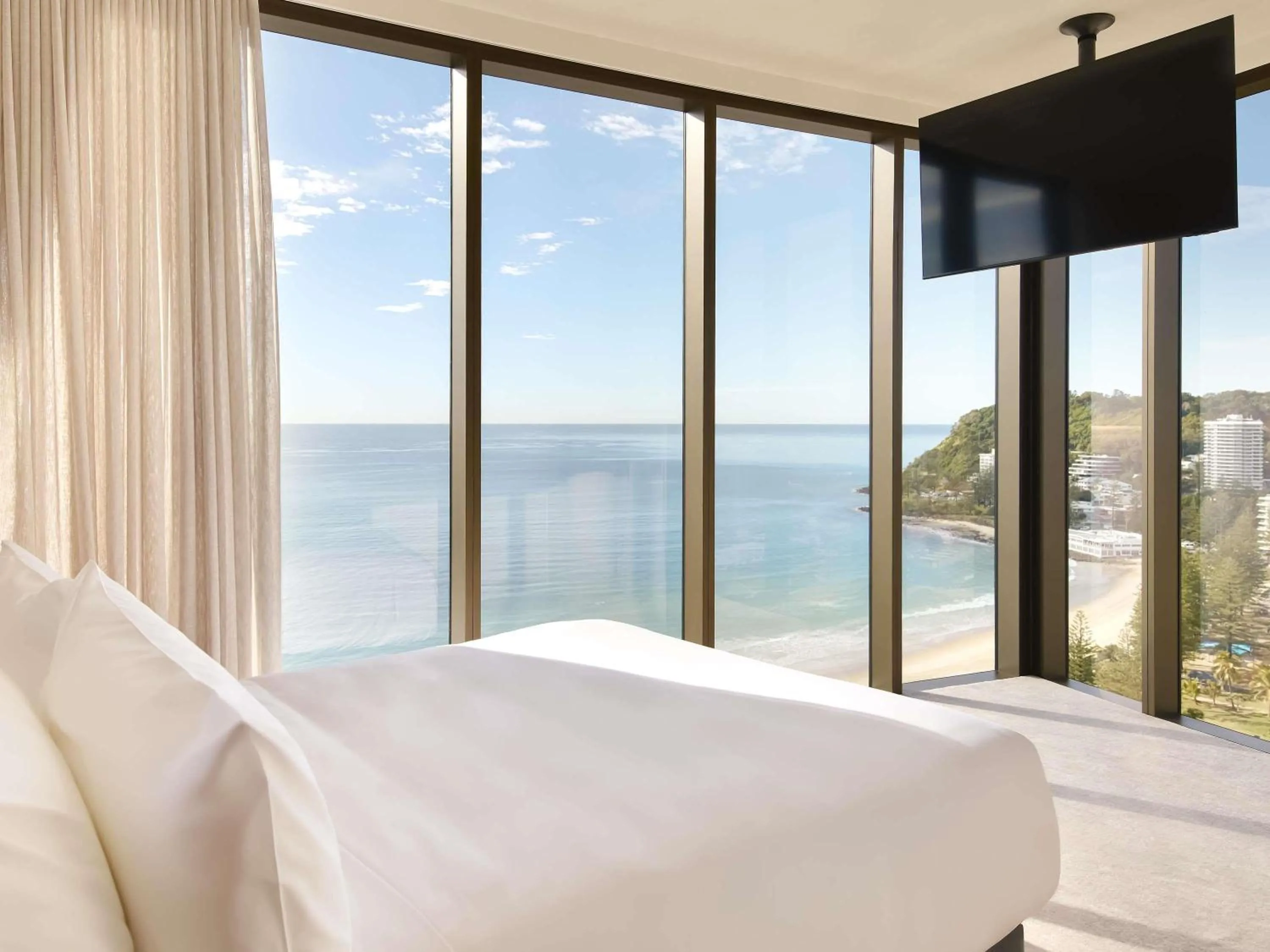 Bedroom, Bed in Mondrian Gold Coast