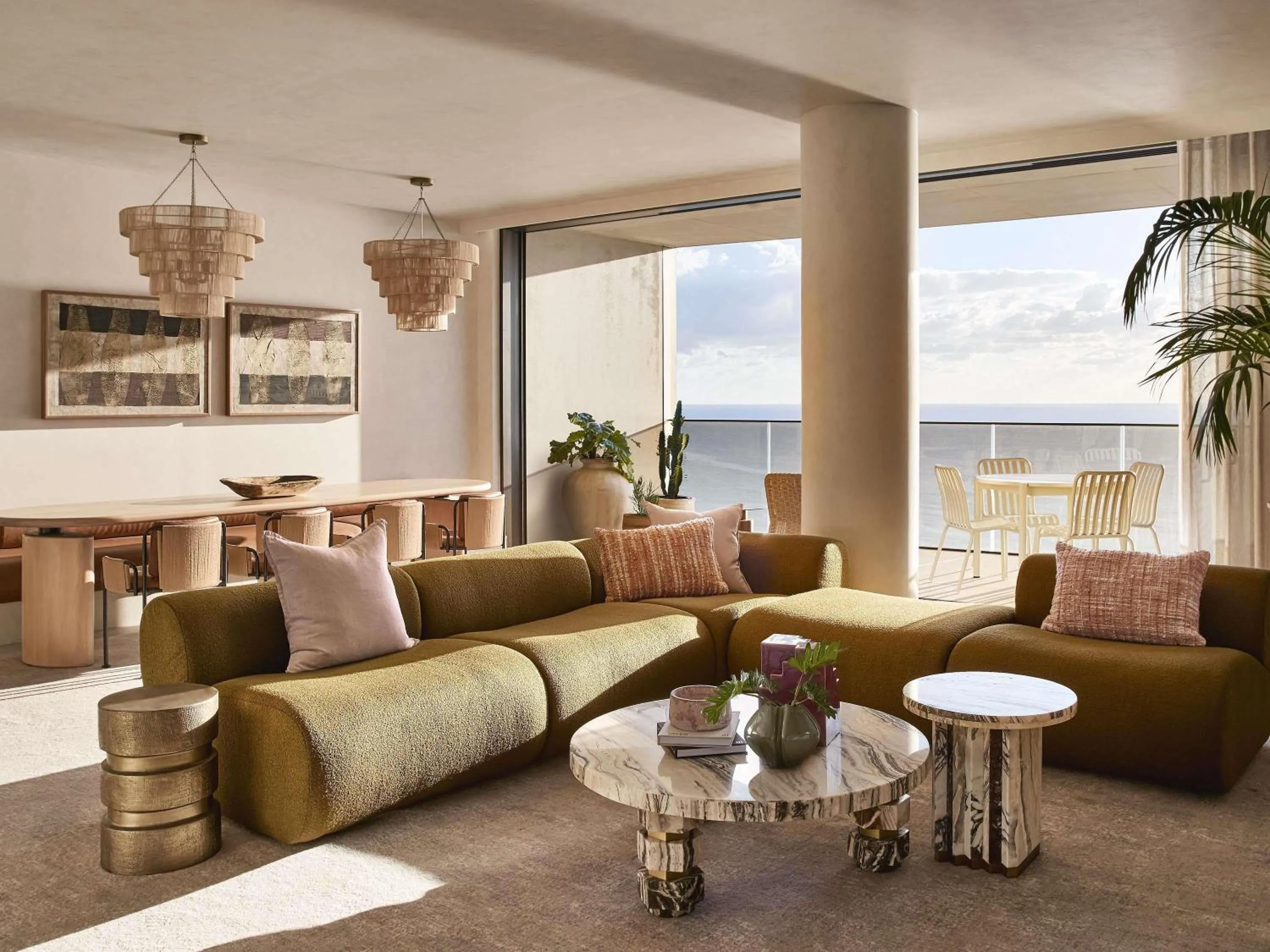Dining area in Mondrian Gold Coast
