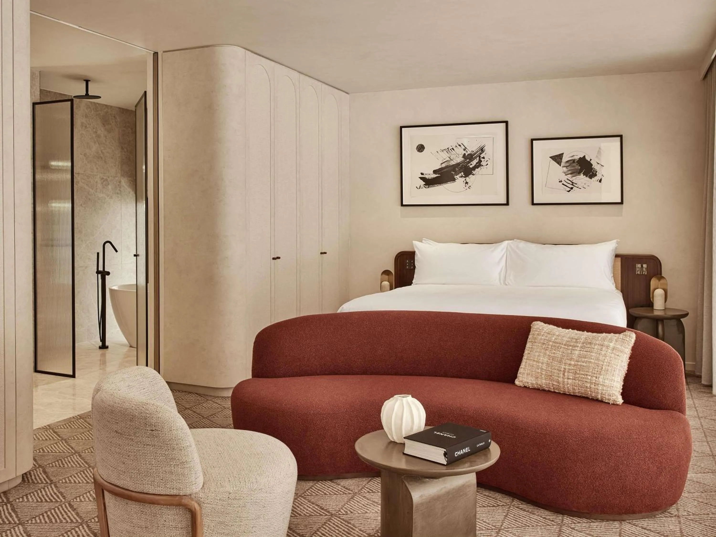 Bedroom, Bed in Mondrian Gold Coast