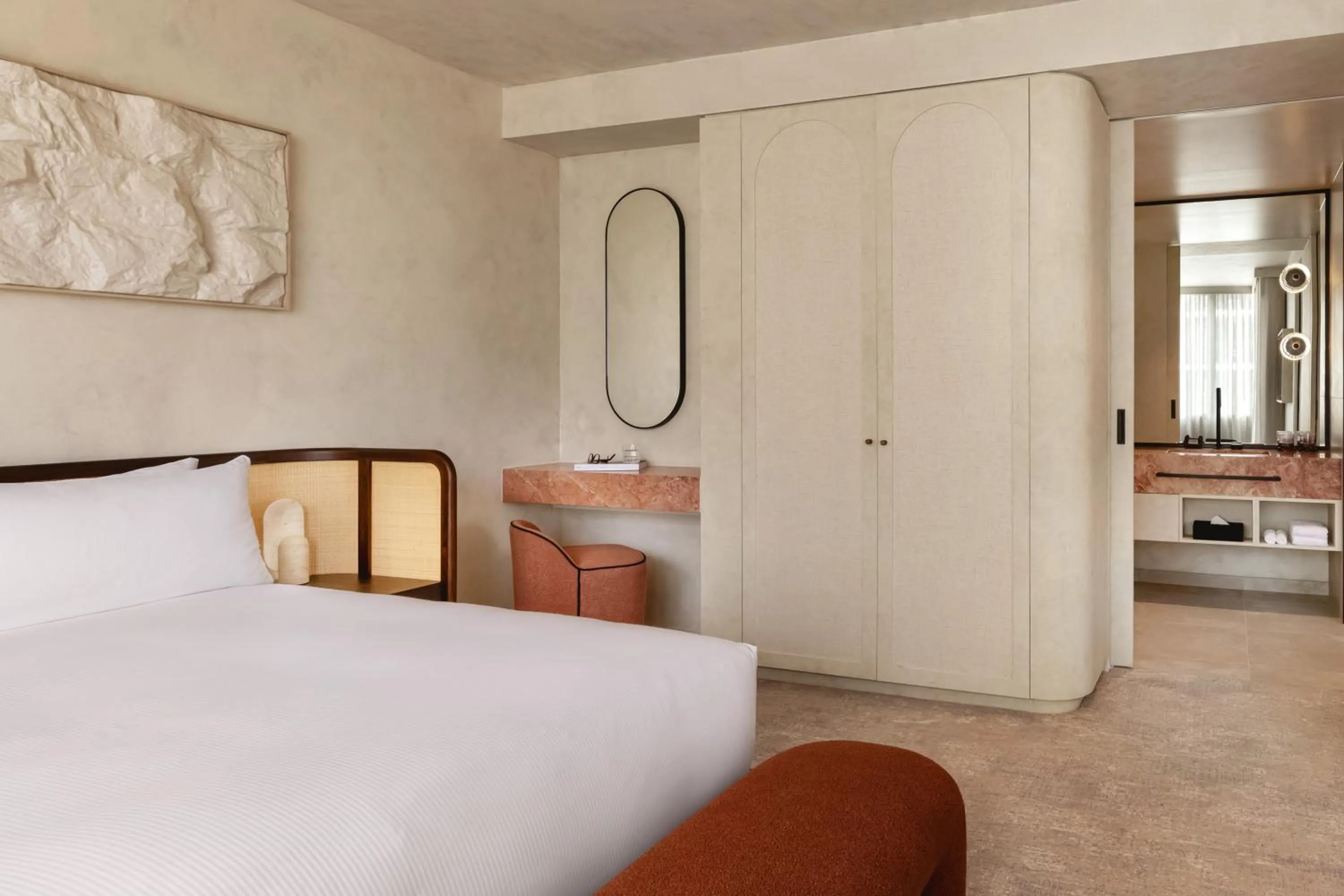 Bedroom, Bed in Mondrian Gold Coast