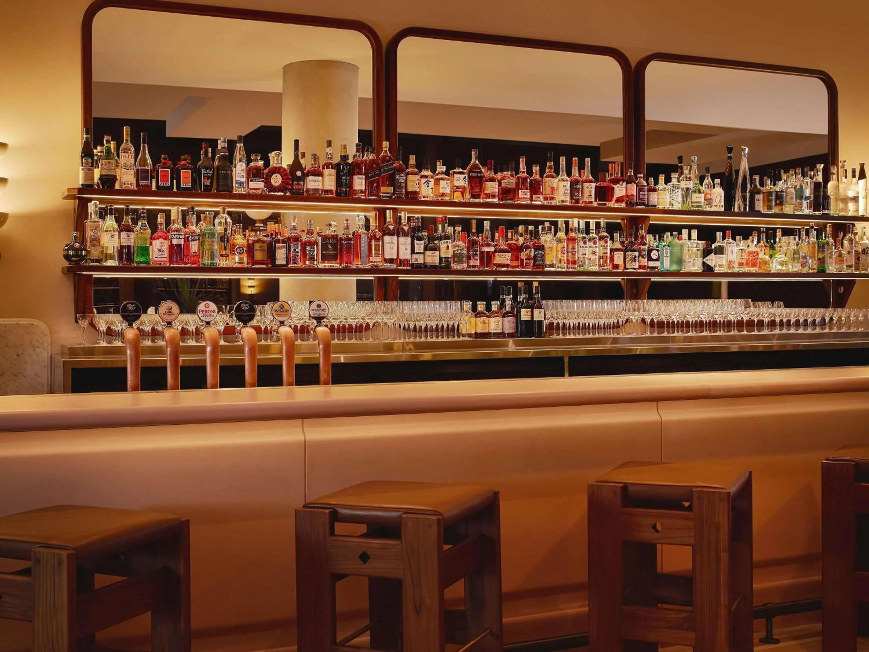 Lounge or bar in Mondrian Gold Coast