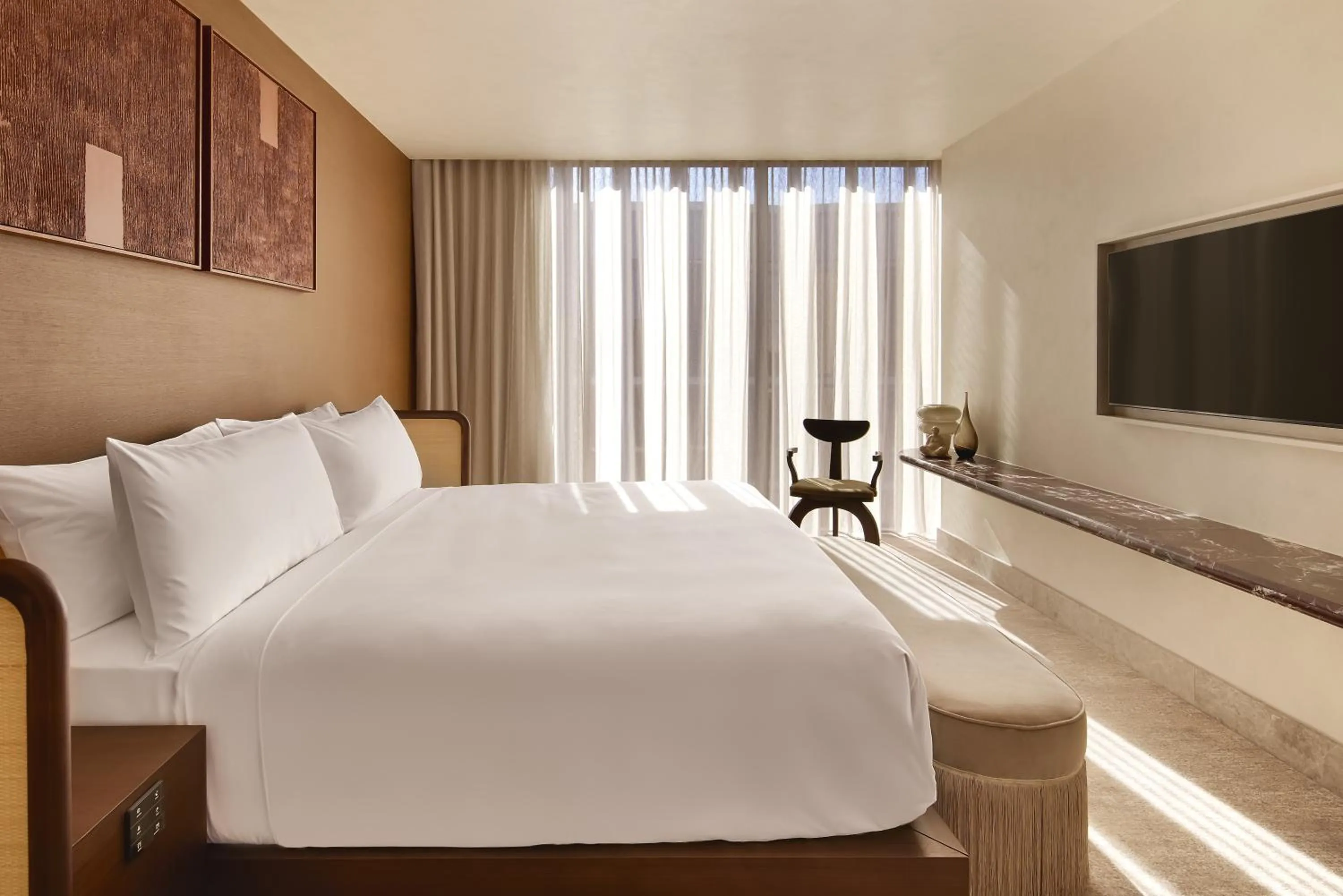 Bedroom, Bed in Mondrian Gold Coast