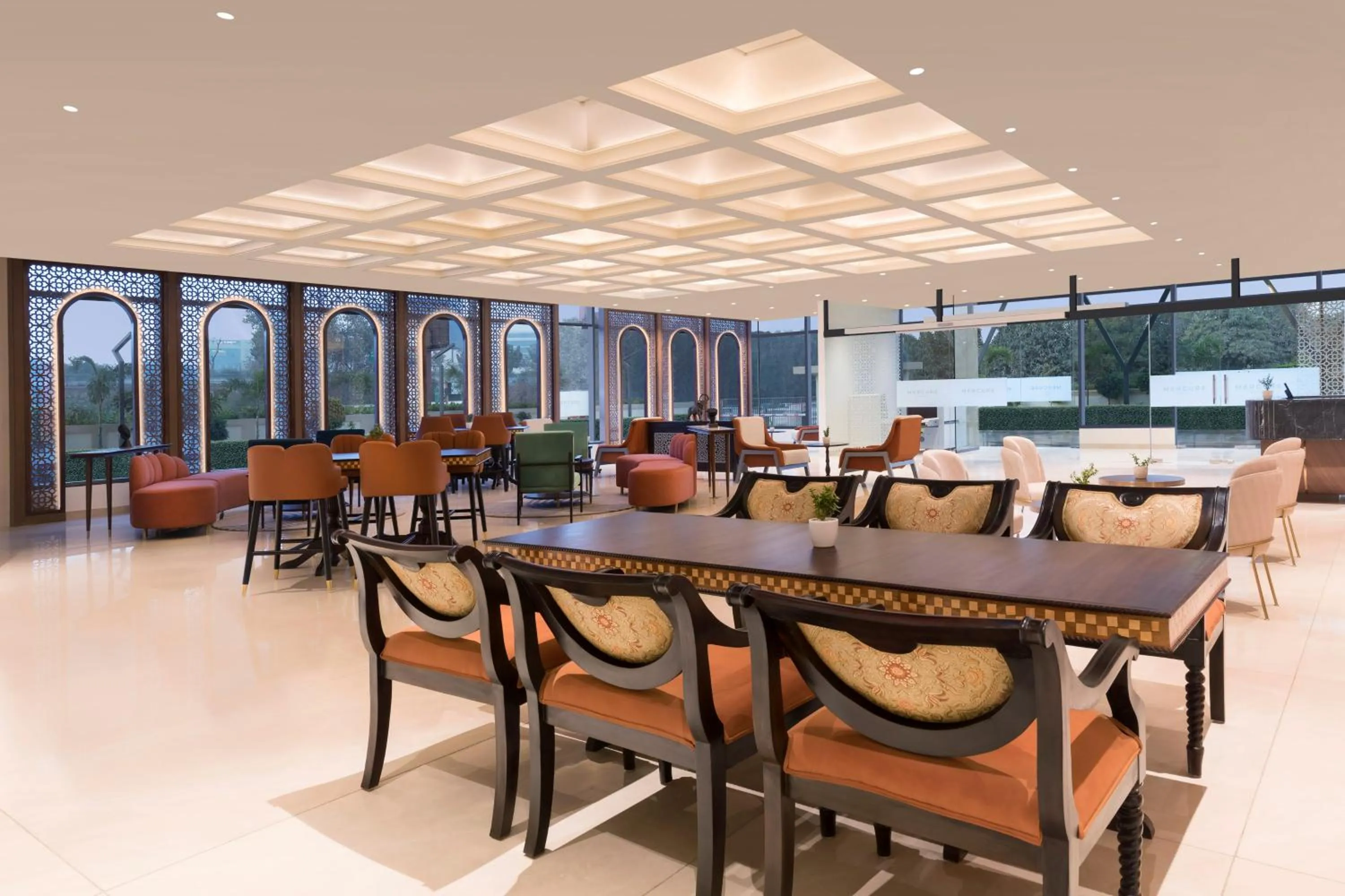 Lobby or reception in Mercure Lucknow Gomti Nagar