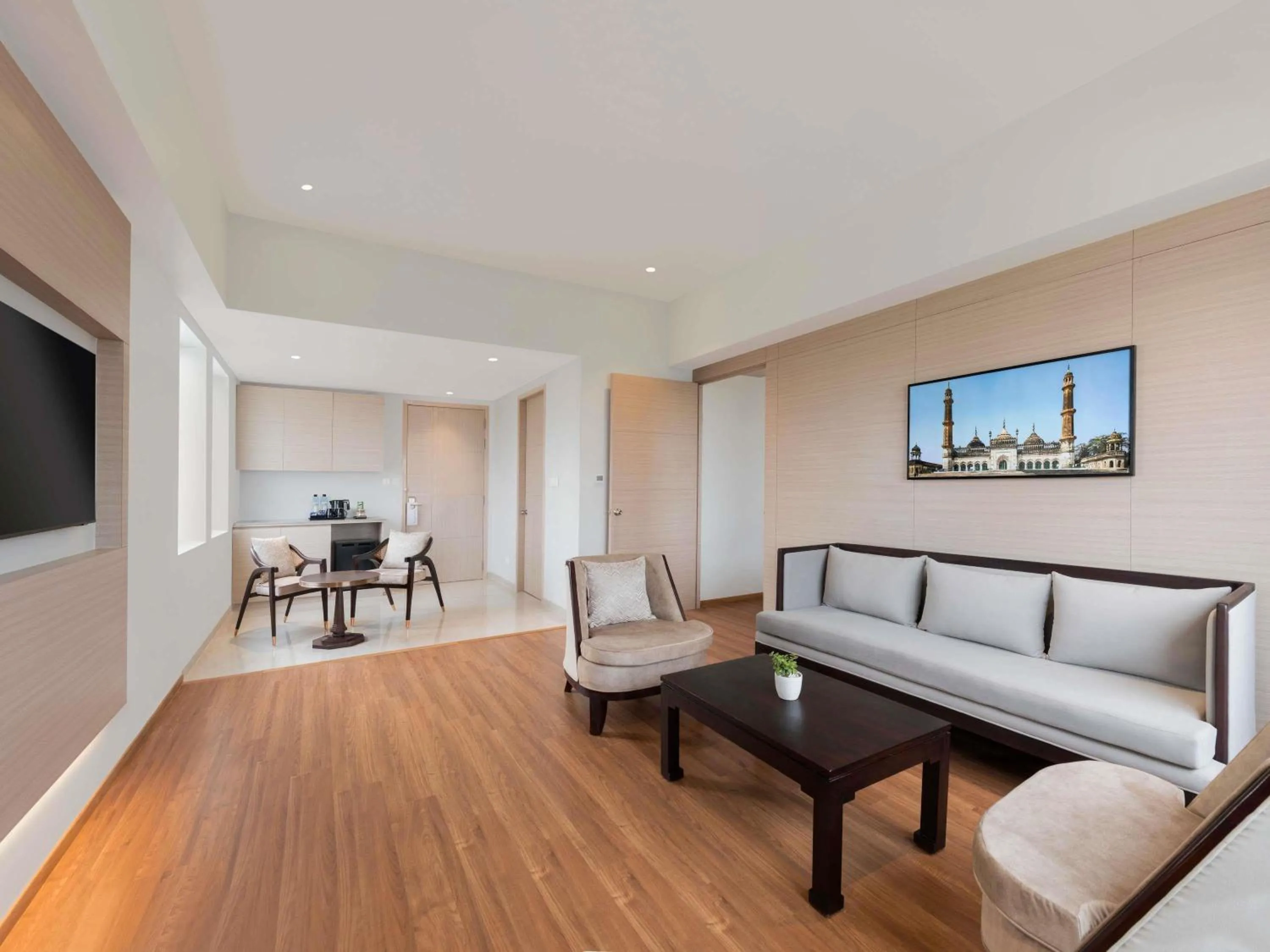 Property building in Mercure Lucknow Gomti Nagar