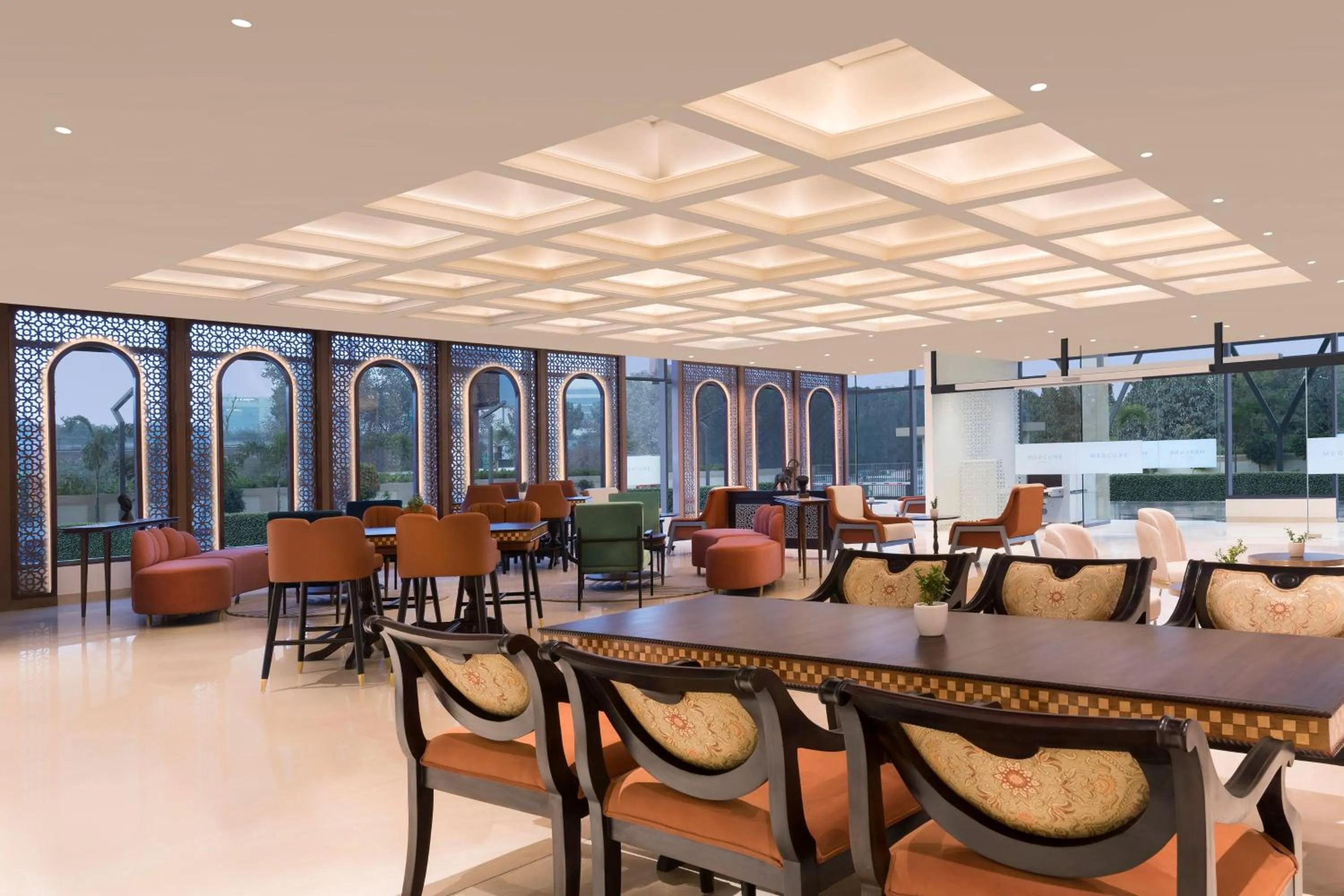 Lobby or reception in Mercure Lucknow Gomti Nagar