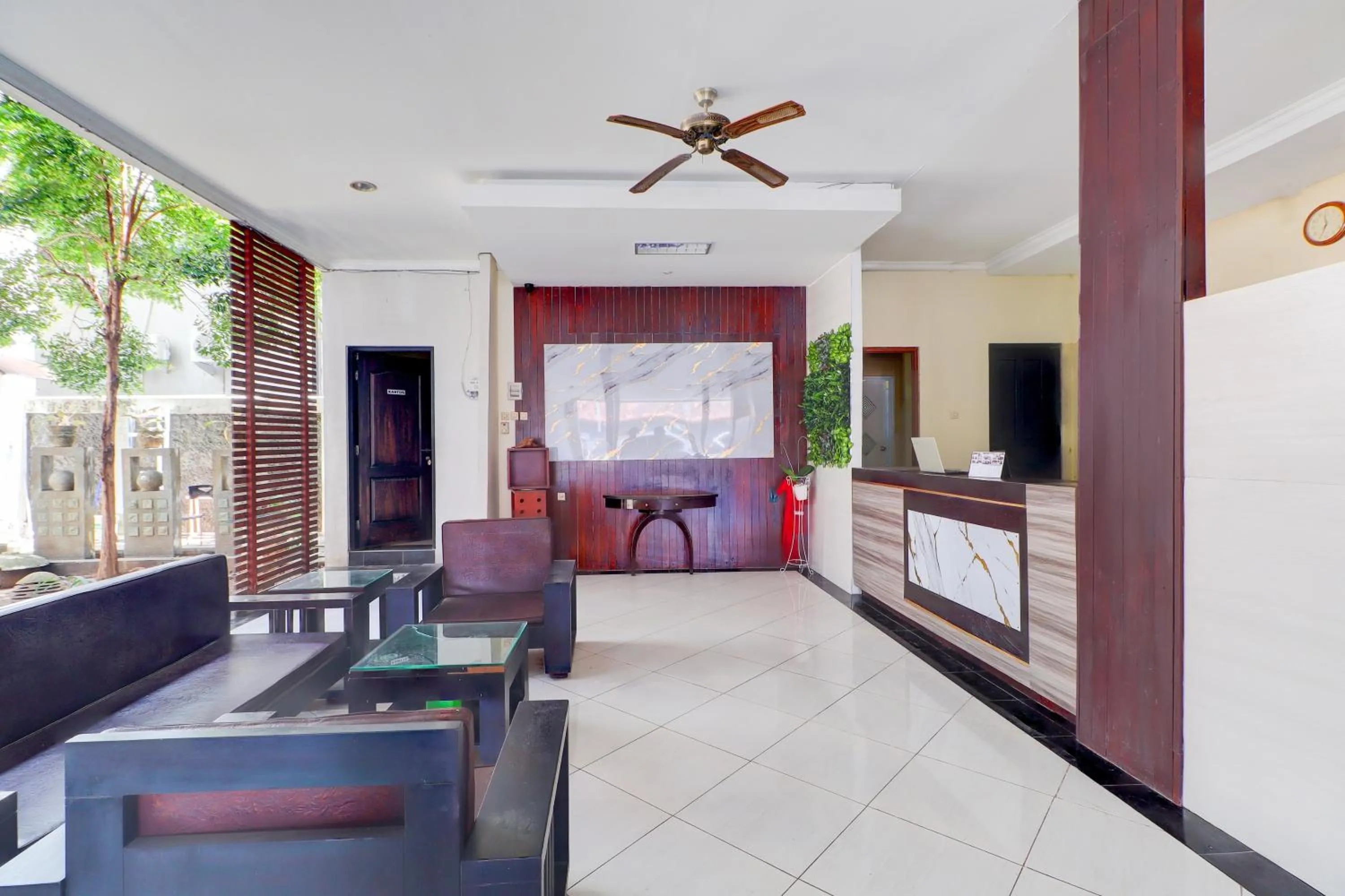 Lobby or reception in Collection O Near Bali Royal Hospital Renon Formerly JC Boutique Hotel