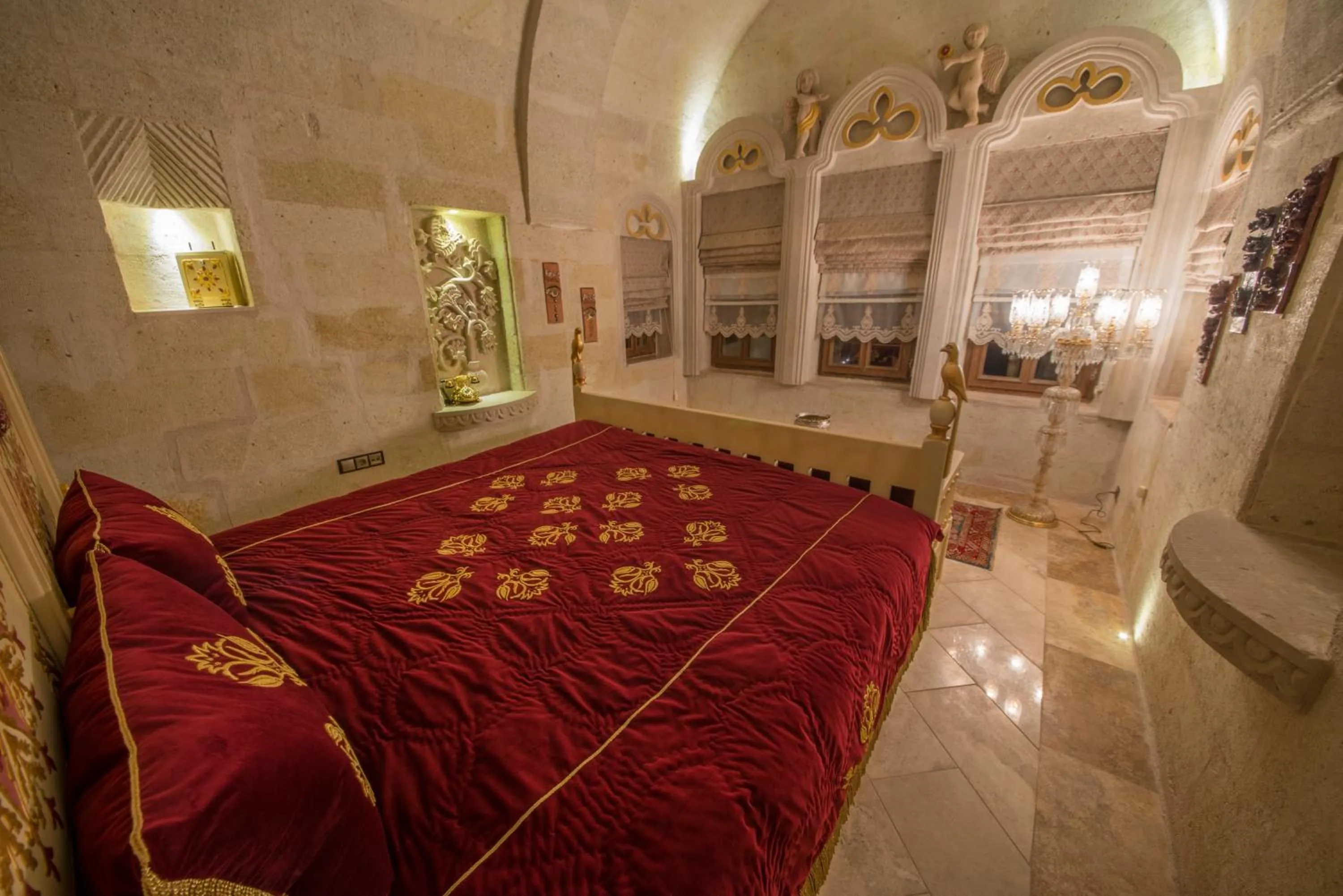 Bedroom, Bed in Elika Cave Suites & Spa