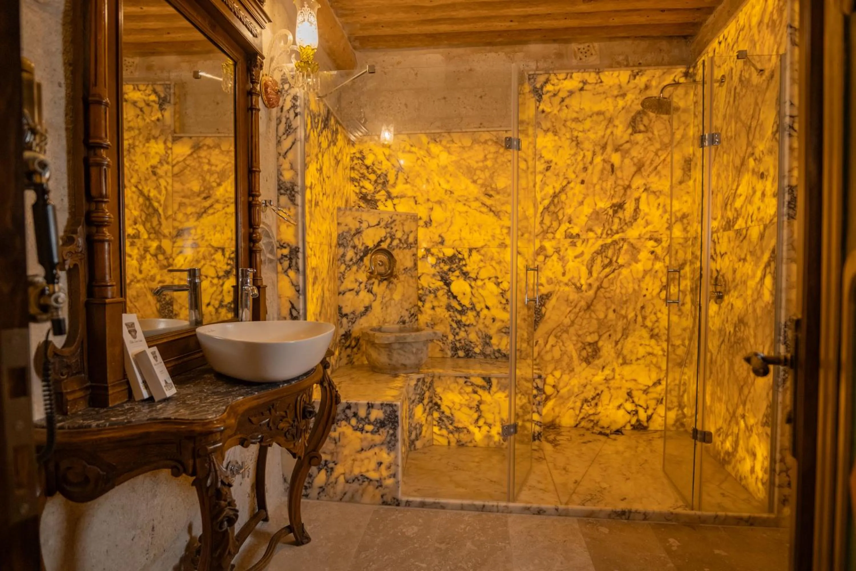 Shower in Elika Cave Suites & Spa