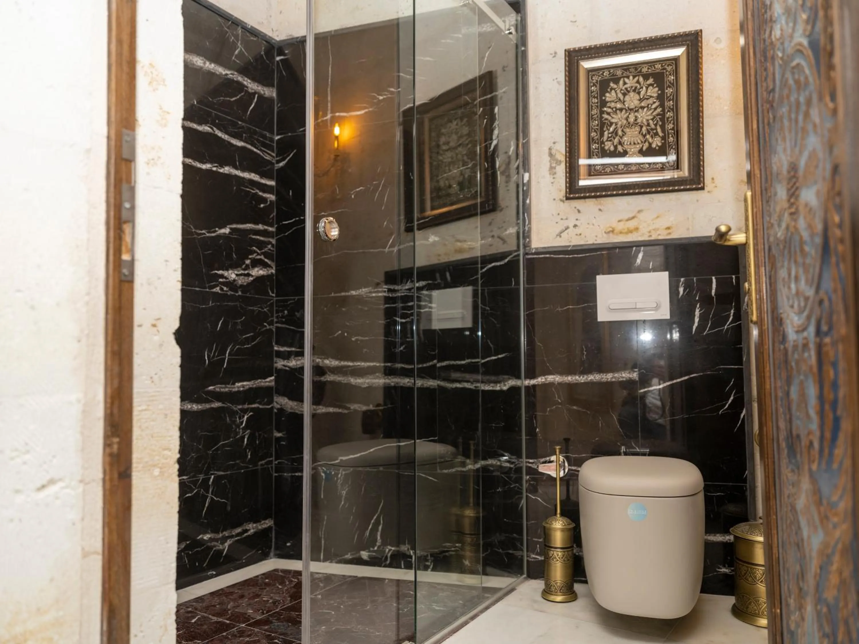 Bathroom in Elika Cave Suites & Spa
