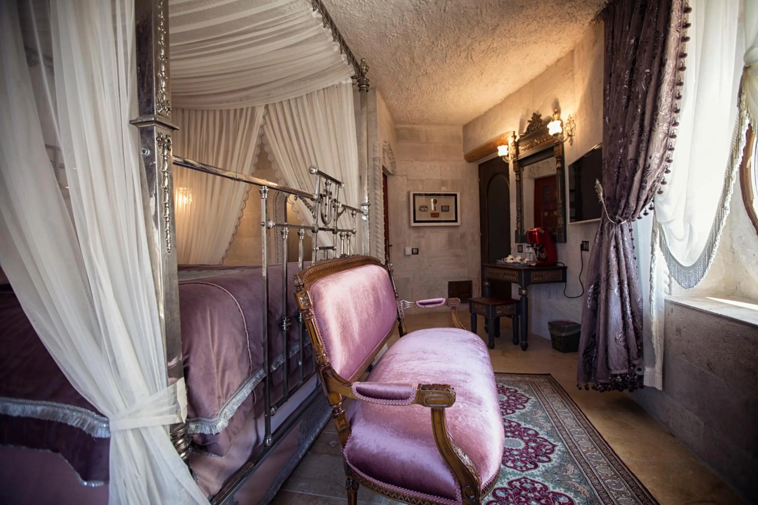 Massage in Elika Cave Suites & Spa