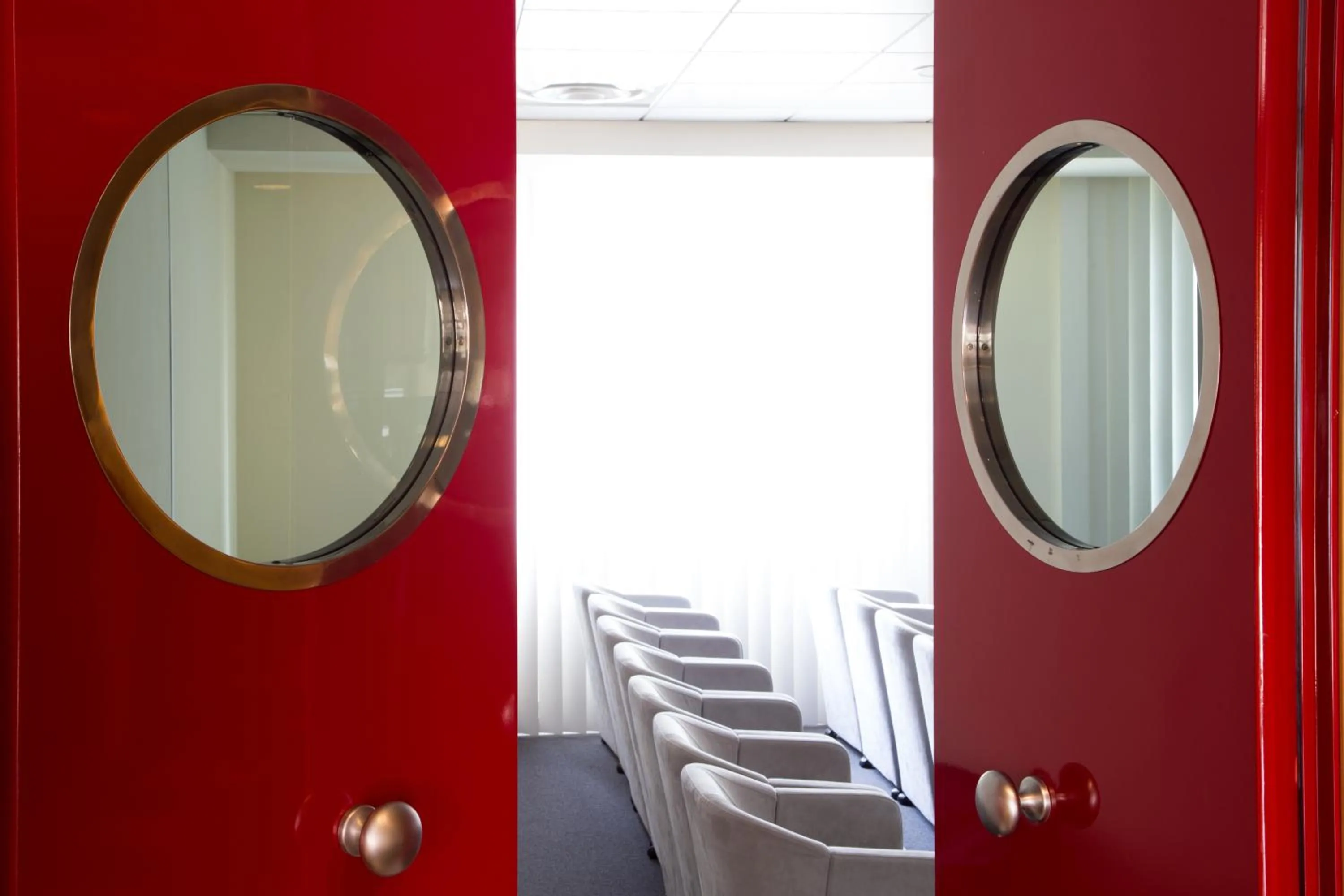 Business facilities in Hotel Mediterraneo