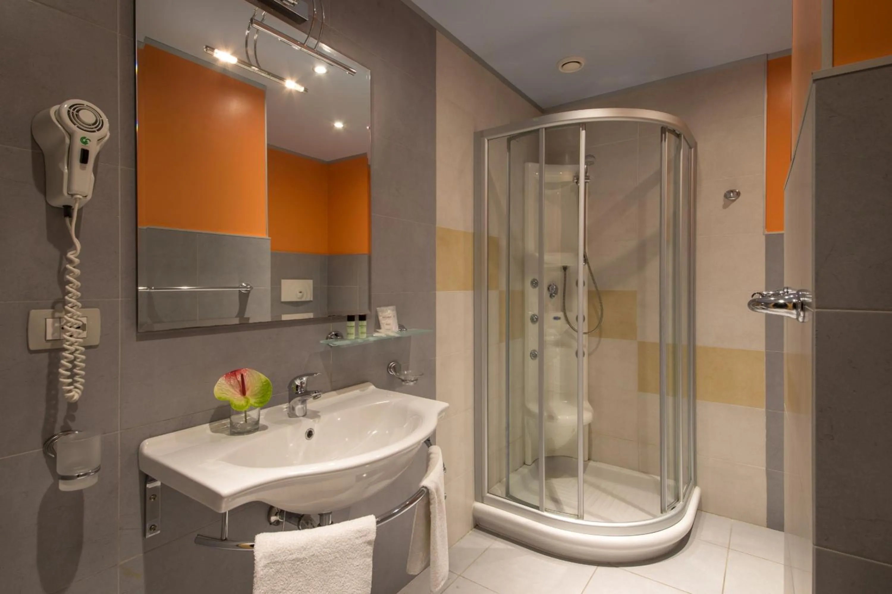 Bathroom in Hotel Mediterraneo