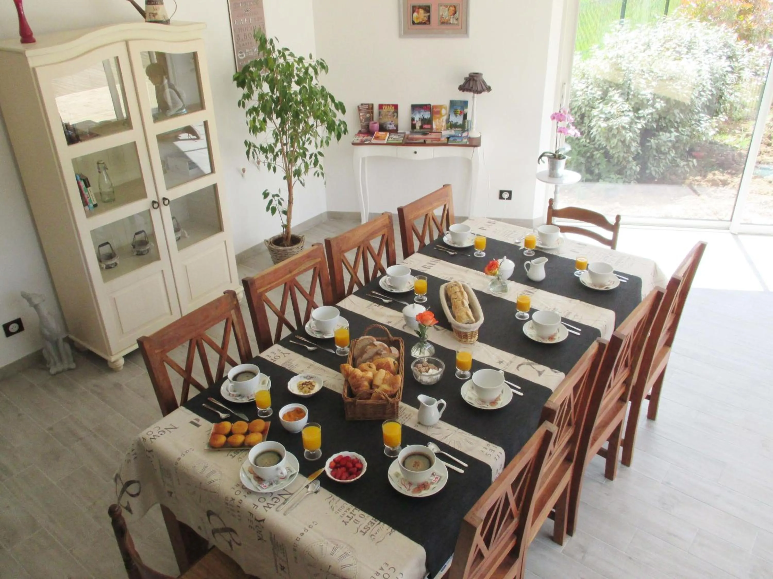 Food and drinks in Les Abris Du Château