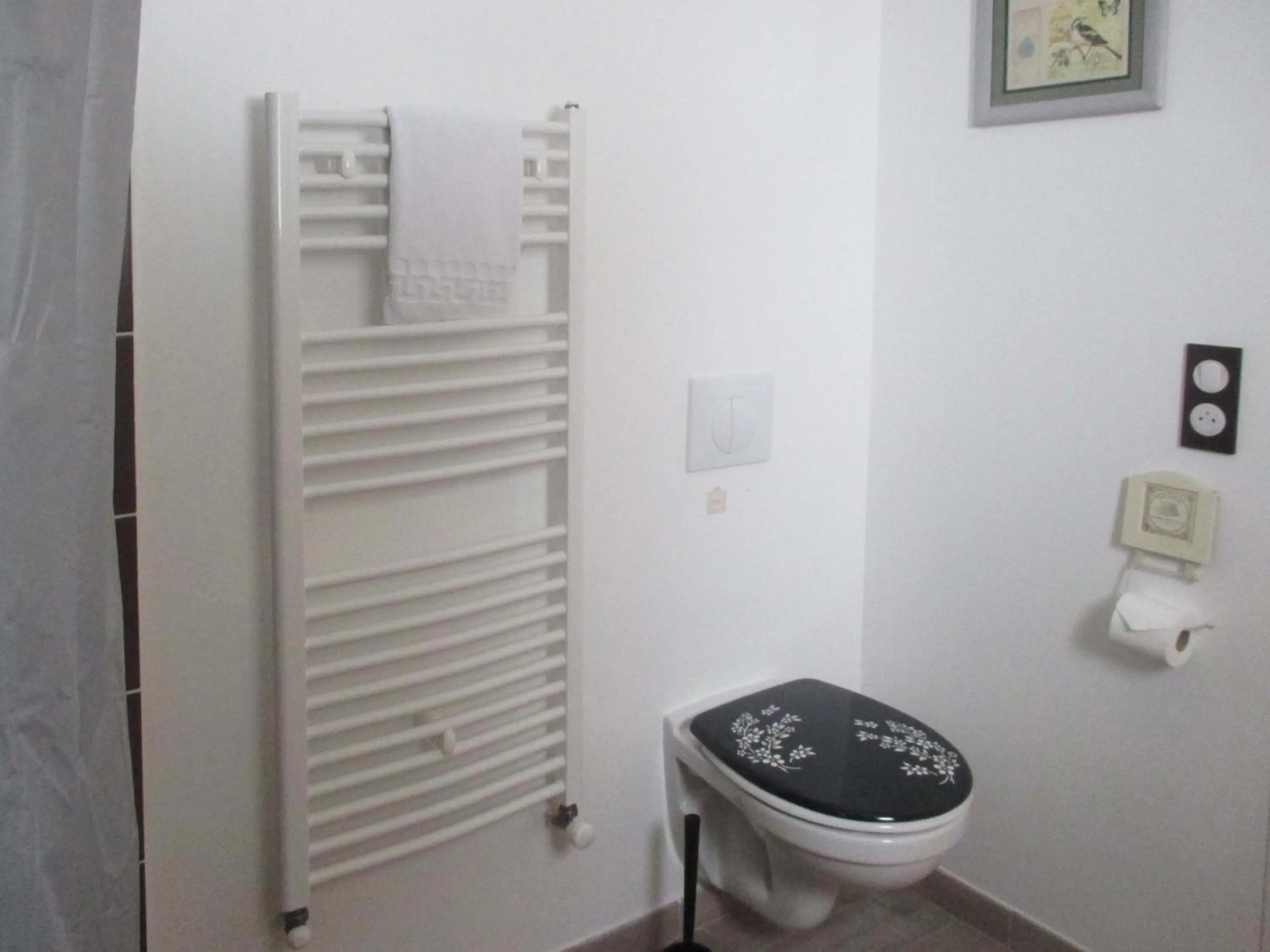 Shower in Les Abris Du Château