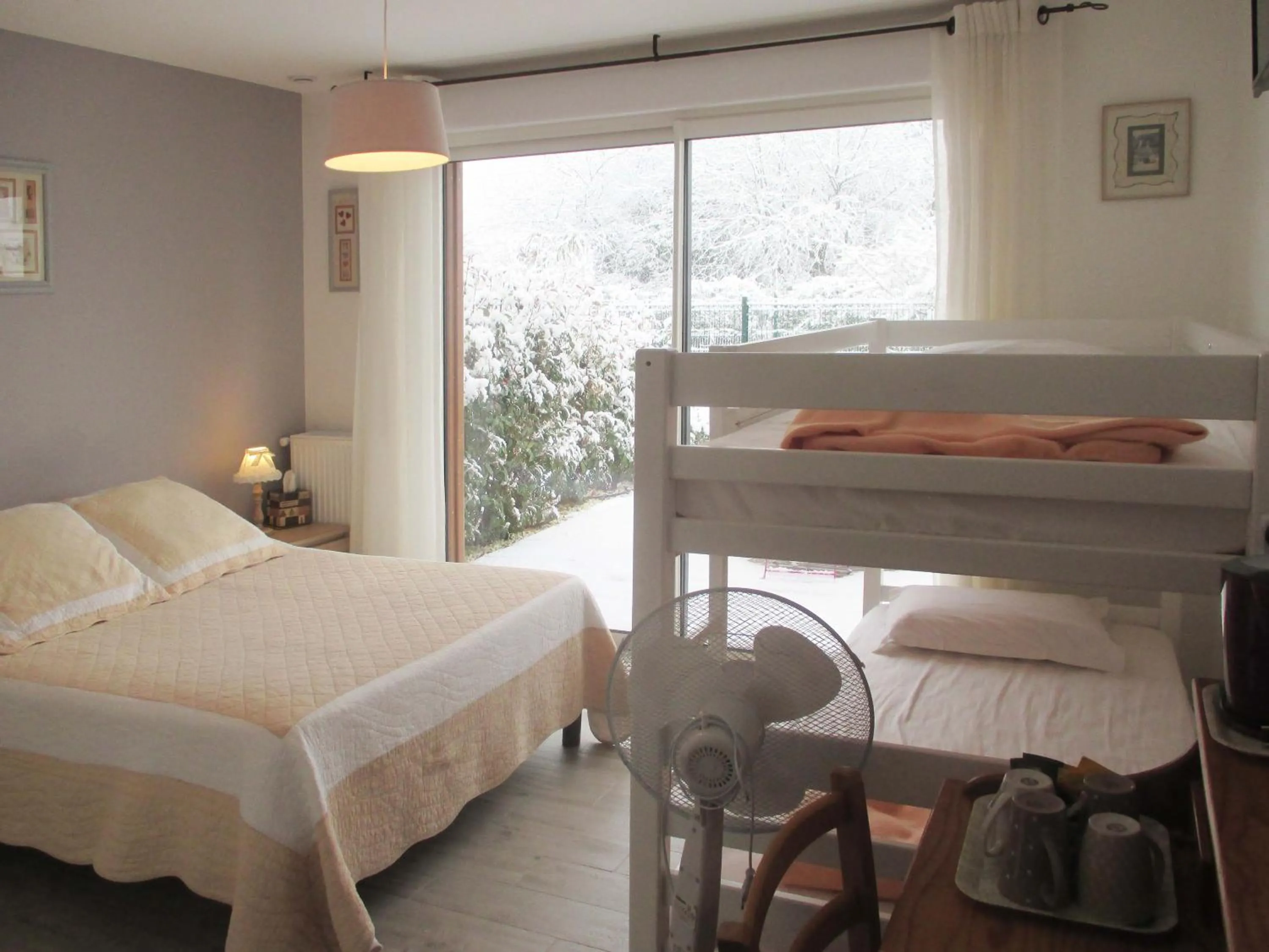 Patio, Bed in Les Abris Du Château