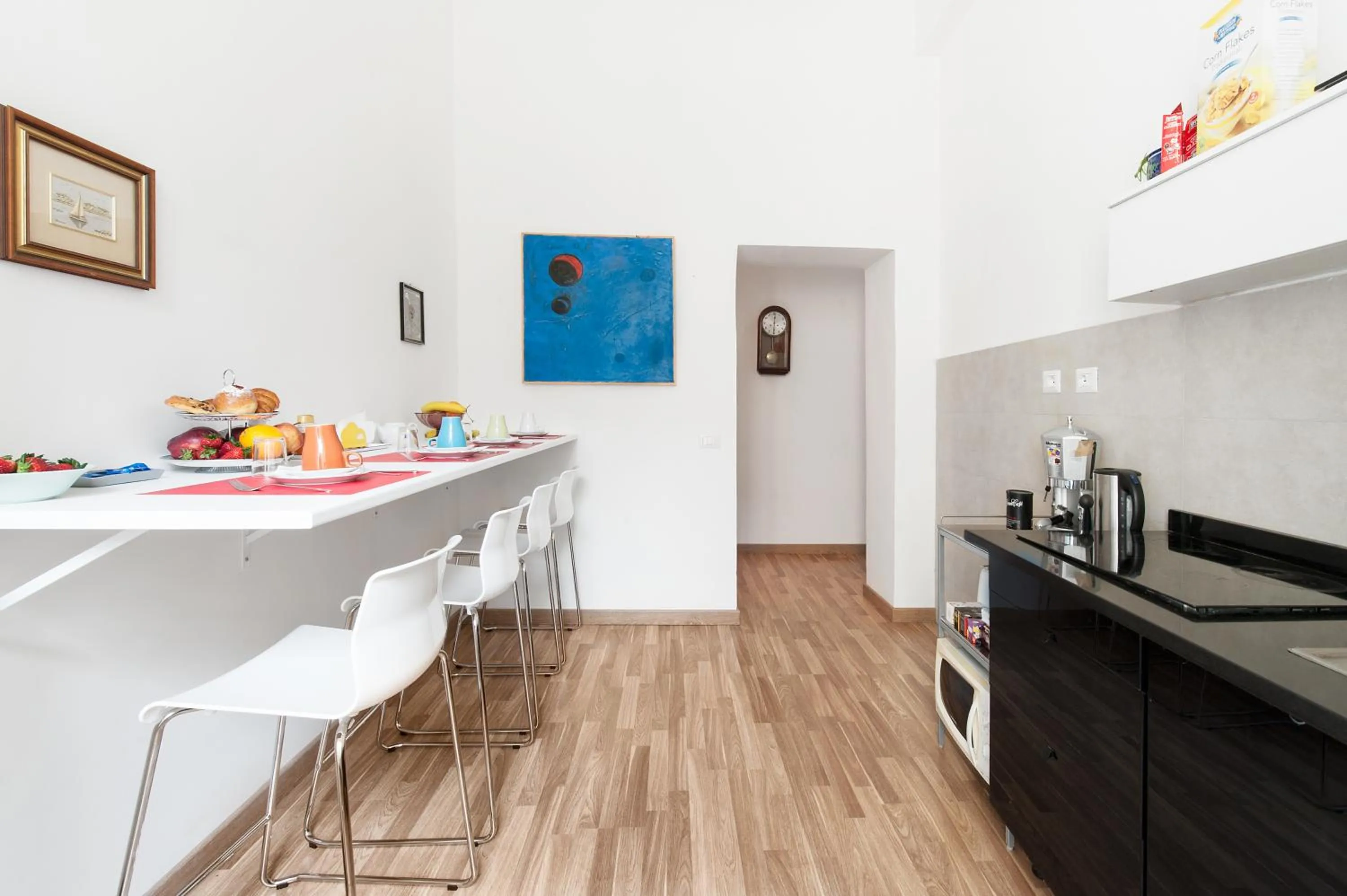 Coffee/tea facilities in Rome Center Rooms