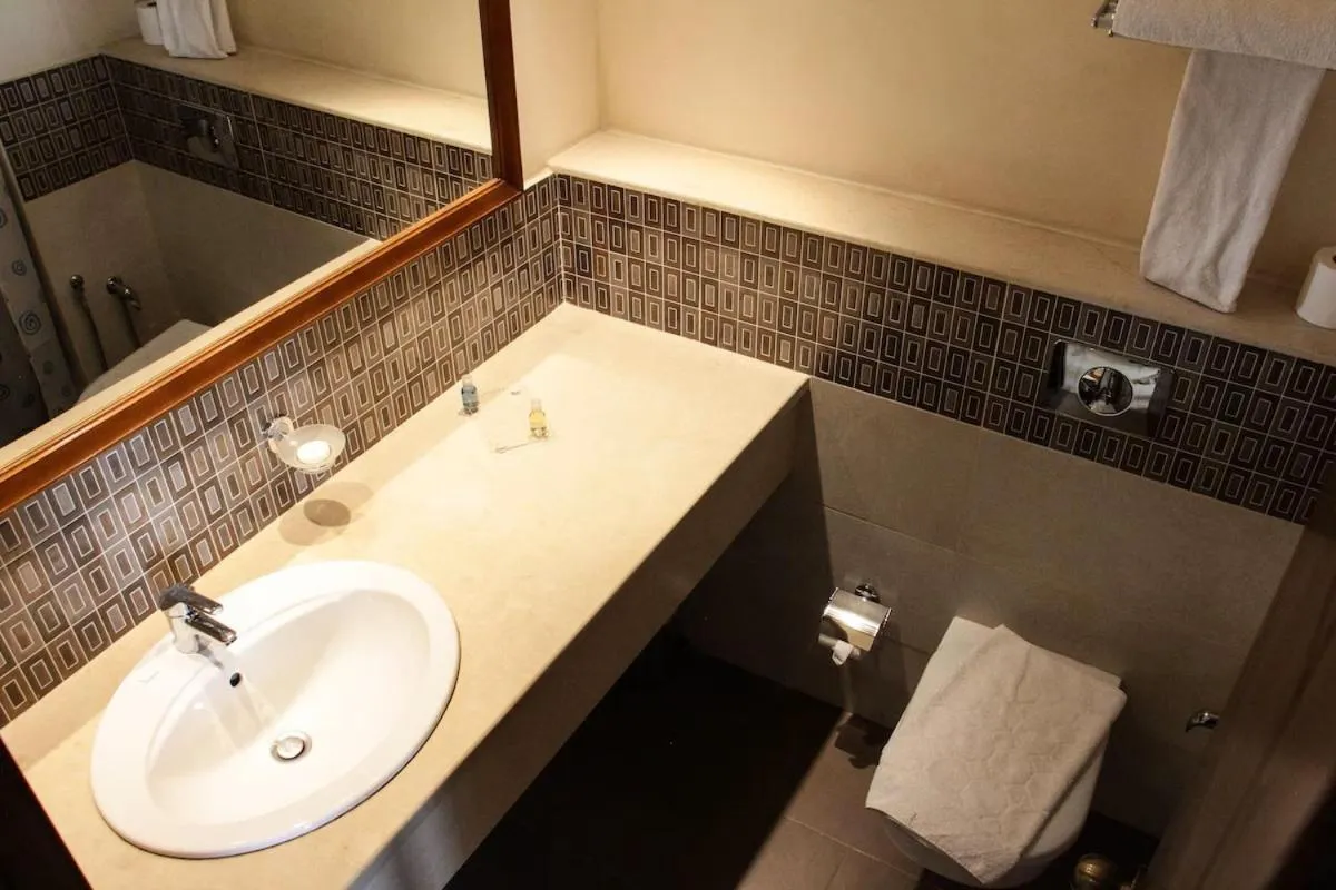 Bathroom in Hôtel Résidence Le Consul