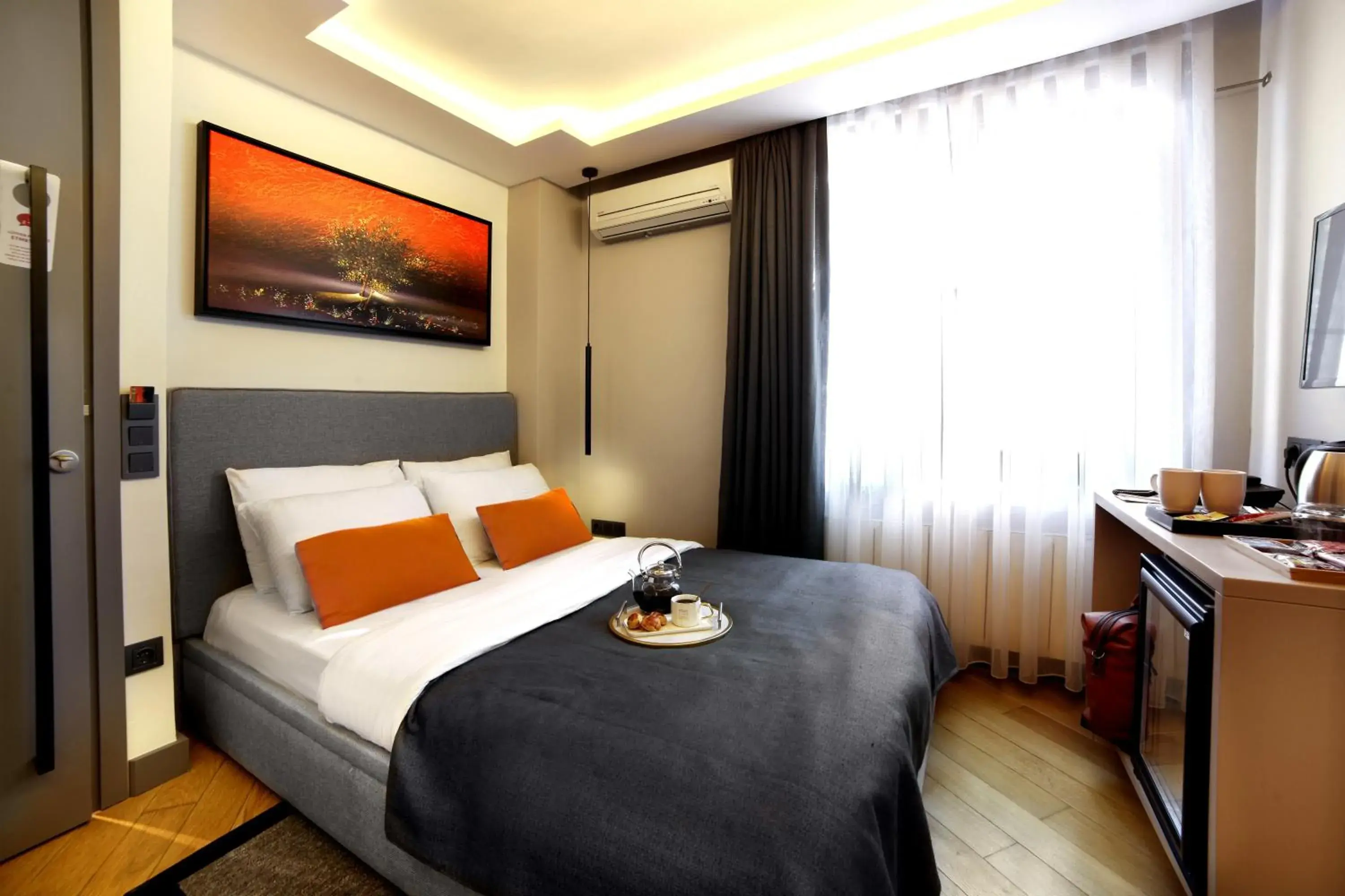 Budget Double Room - single occupancy in The Capital Suites Budget Double Room - single occupancy in The Capital Suites