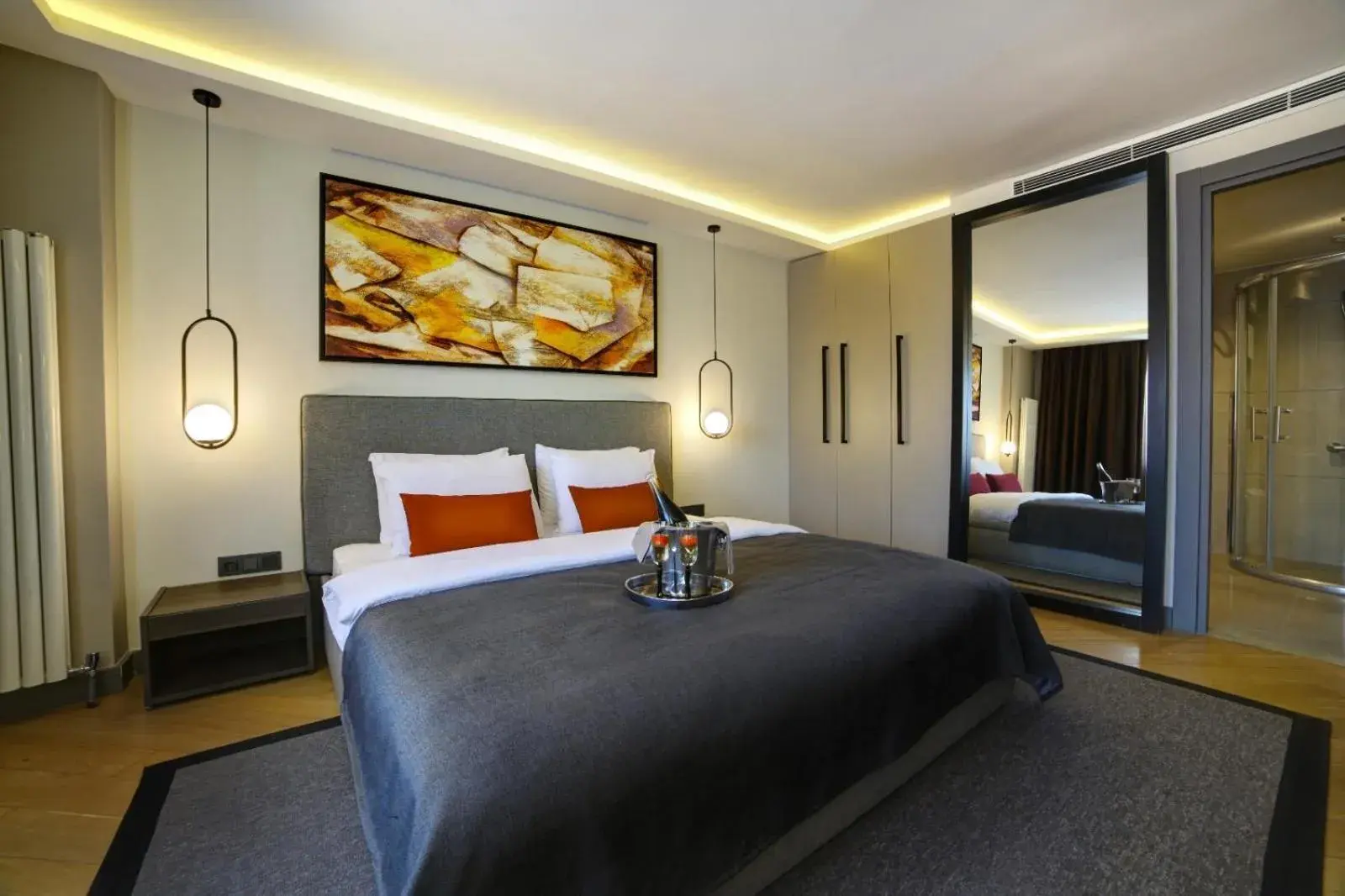 Deluxe Double Room in The Capital Suites Deluxe Double Room in The Capital Suites