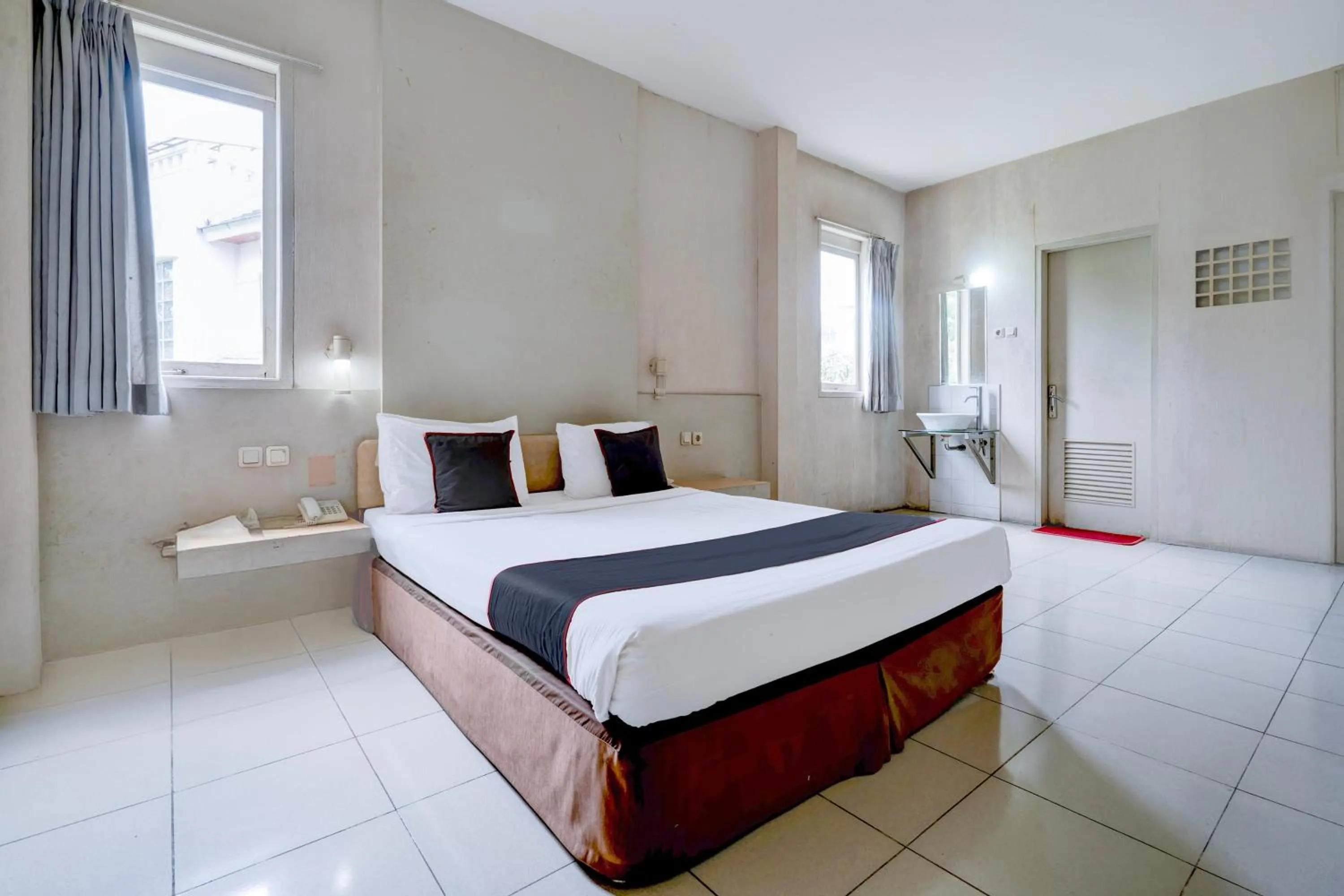 Bedroom in Collection O Lembang Near Dusun Bambu Formerly Hotel Bilique