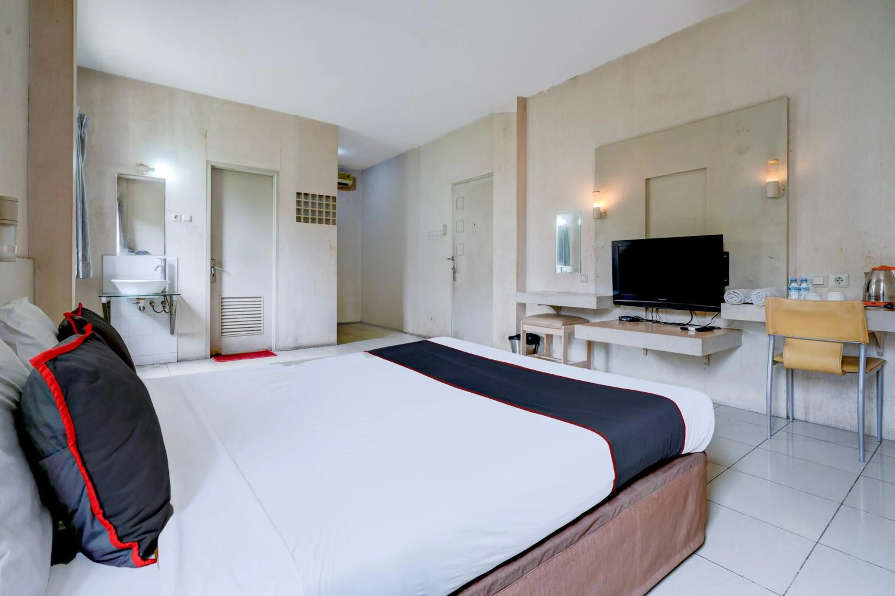 Bedroom in Collection O Lembang Near Dusun Bambu Formerly Hotel Bilique