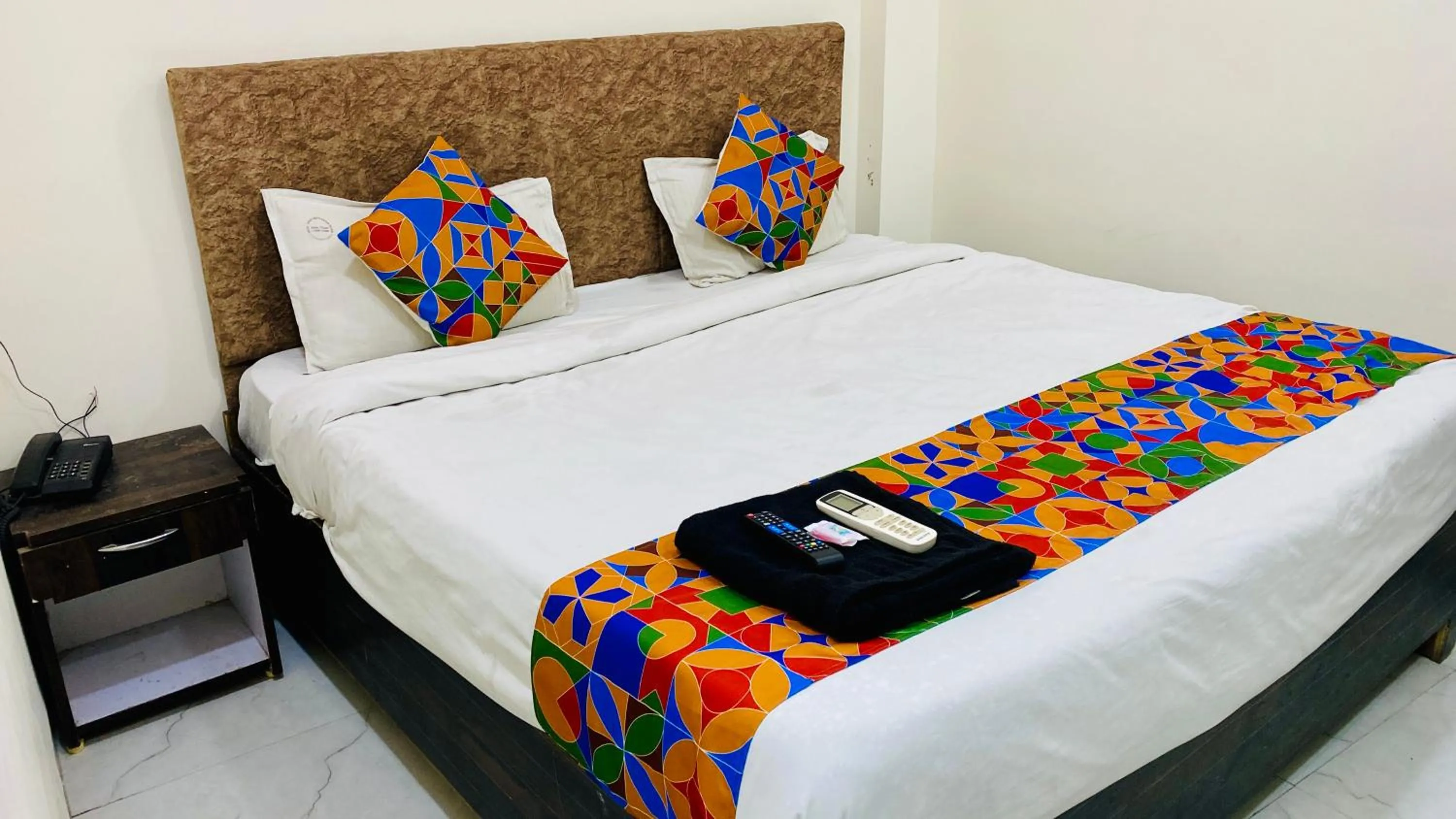 Bed in Hotel Dev Shree