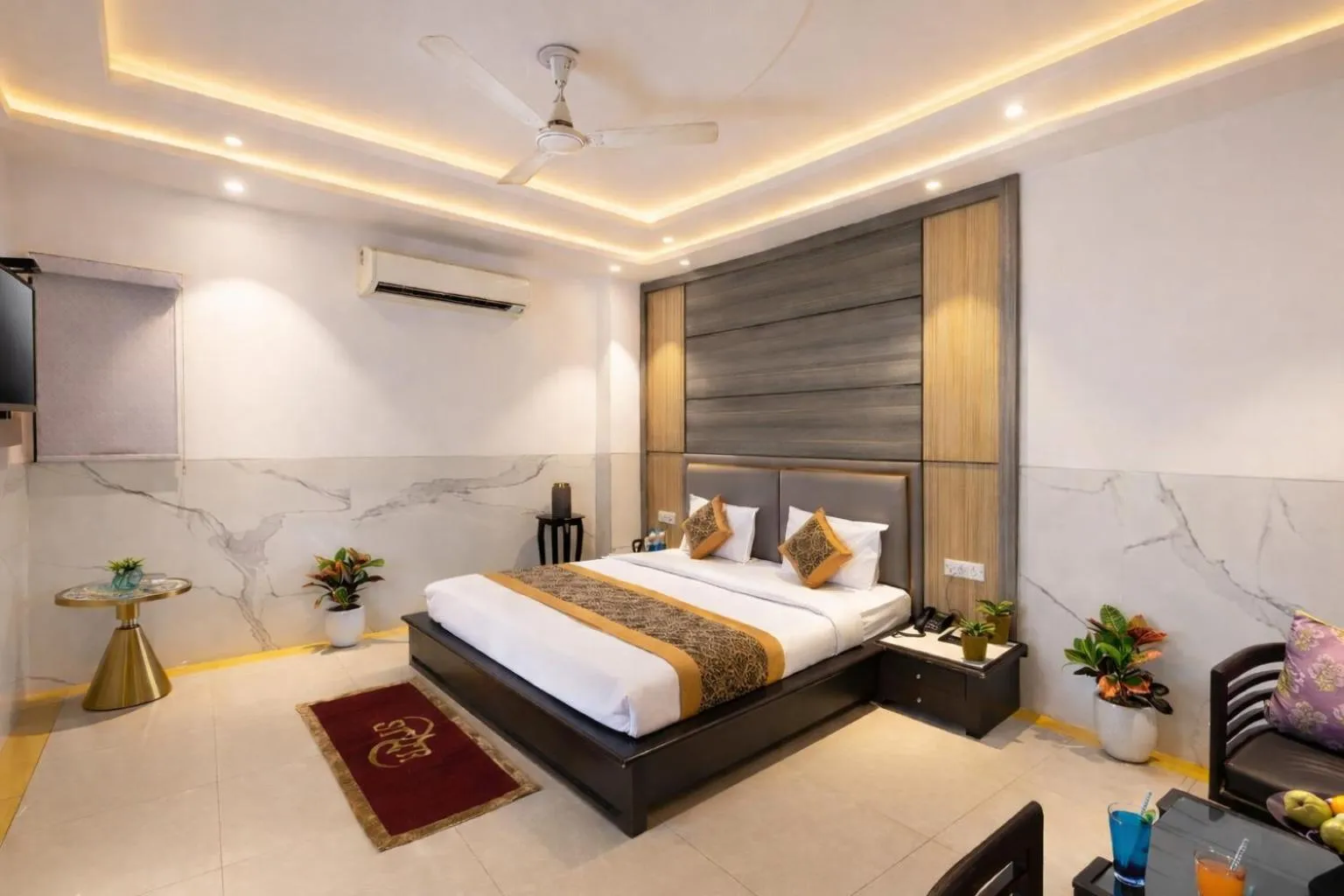 TV and multimedia, Bed in Hotel DELHI 37 by STAR GROUP