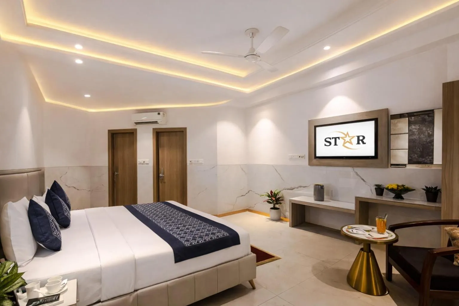 Photo of the whole room, Bed in Hotel DELHI 37 by STAR GROUP