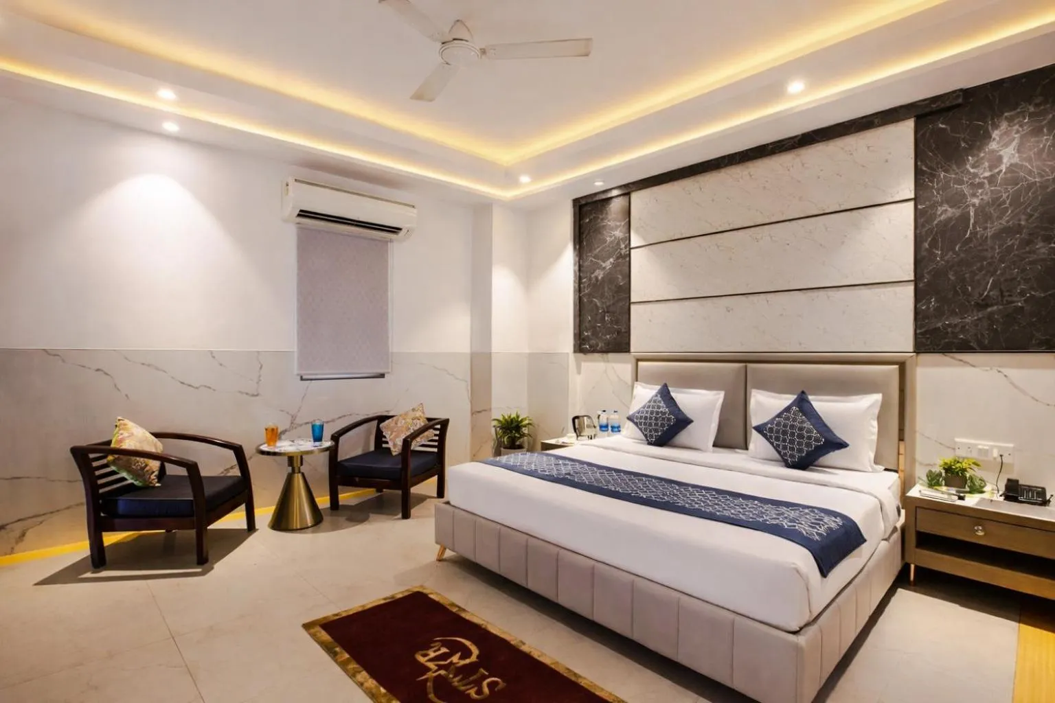 Photo of the whole room, Bed in Hotel DELHI 37 by STAR GROUP