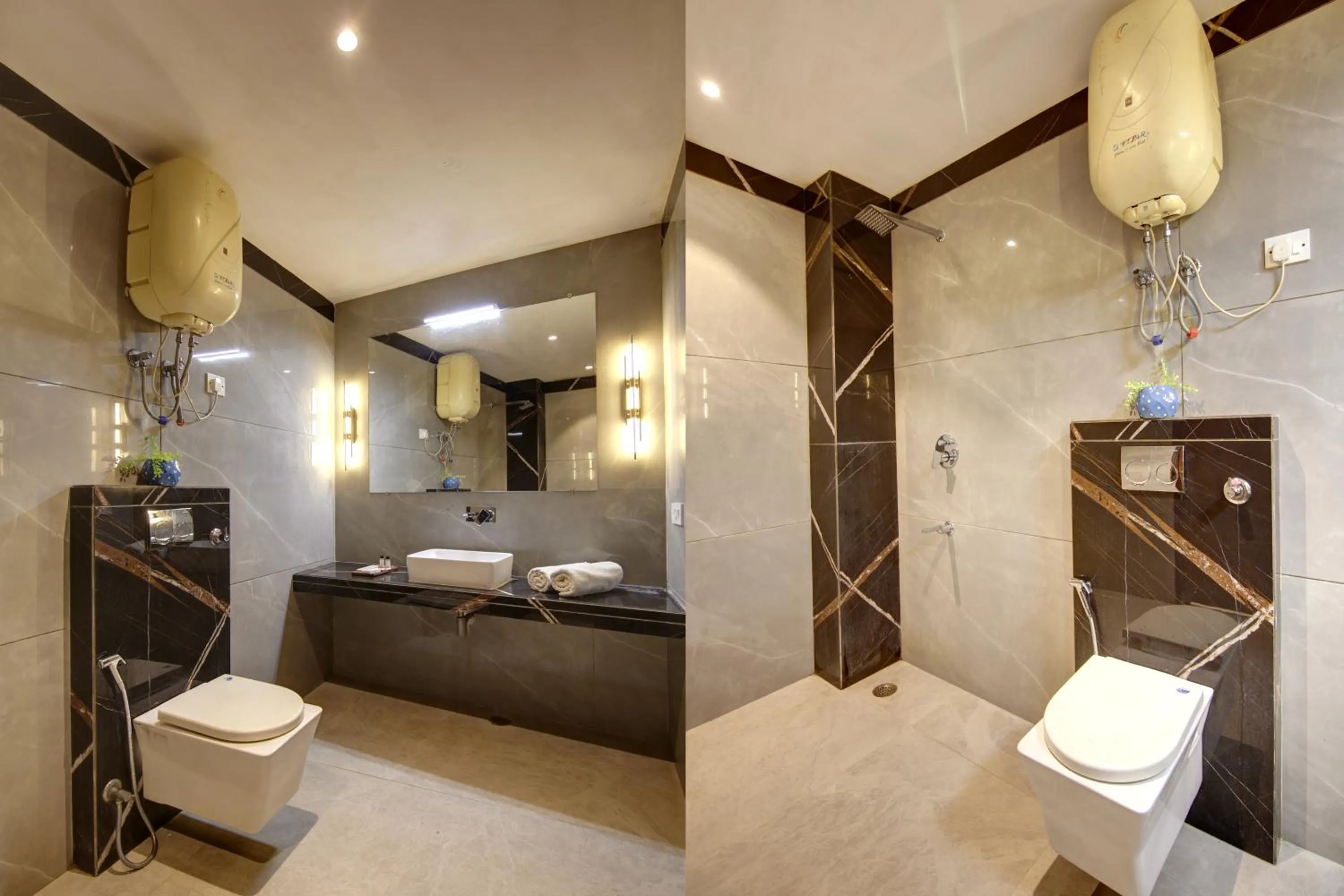 Toilet in Hotel DELHI 37 by STAR GROUP