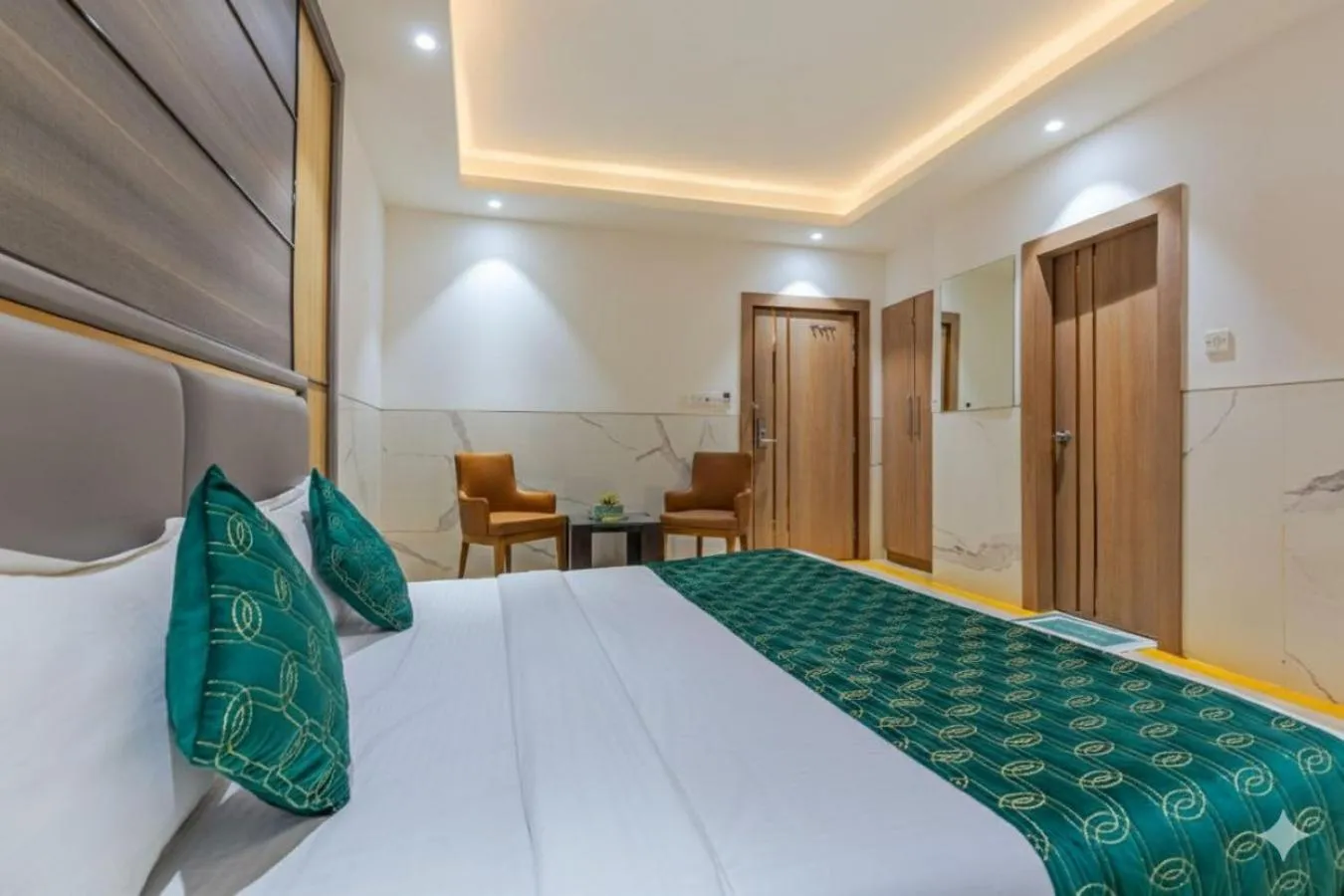 Photo of the whole room, Bed in Hotel DELHI 37 by STAR GROUP