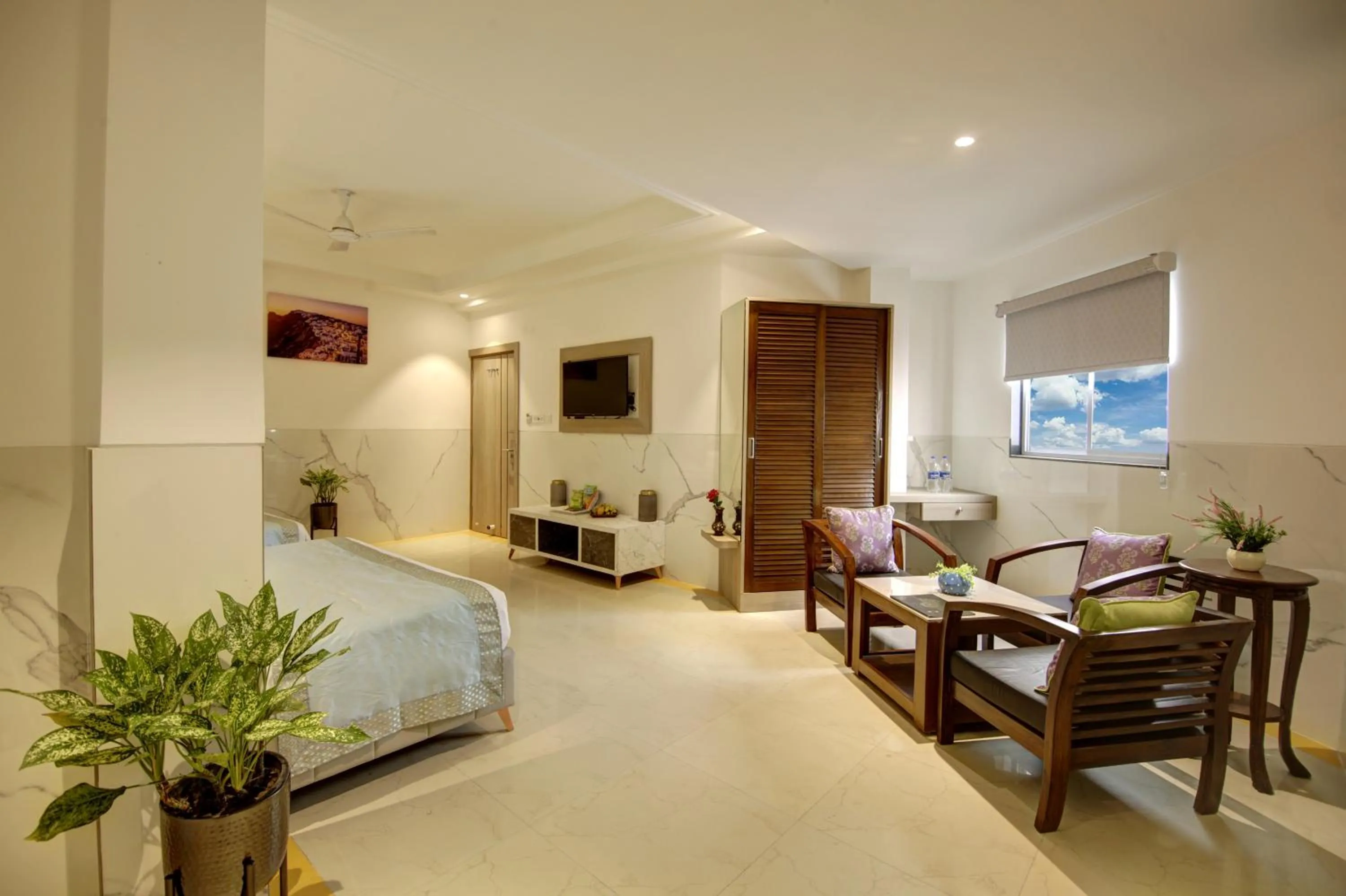 Photo of the whole room in Hotel DELHI 37 by STAR GROUP