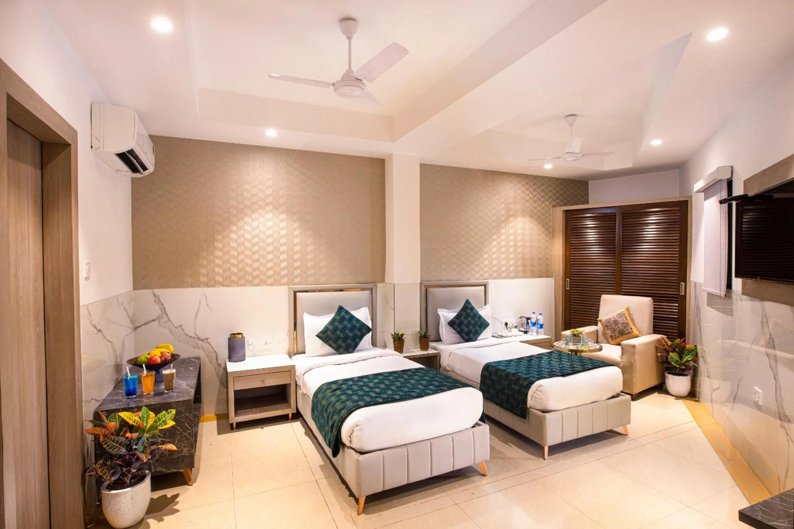 Photo of the whole room, Bed in Hotel DELHI 37 by STAR GROUP