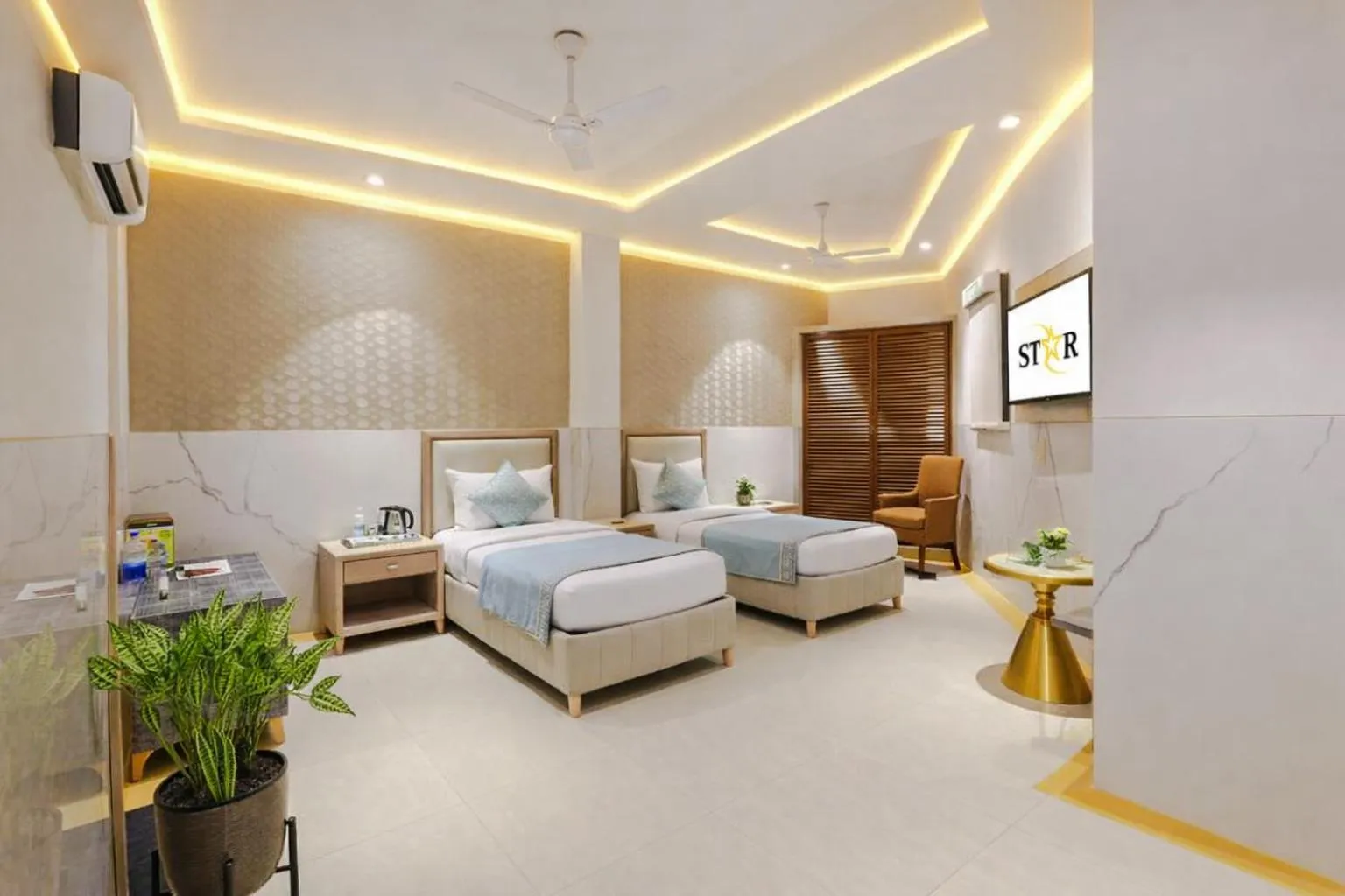 Photo of the whole room, Bed in Hotel DELHI 37 by STAR GROUP