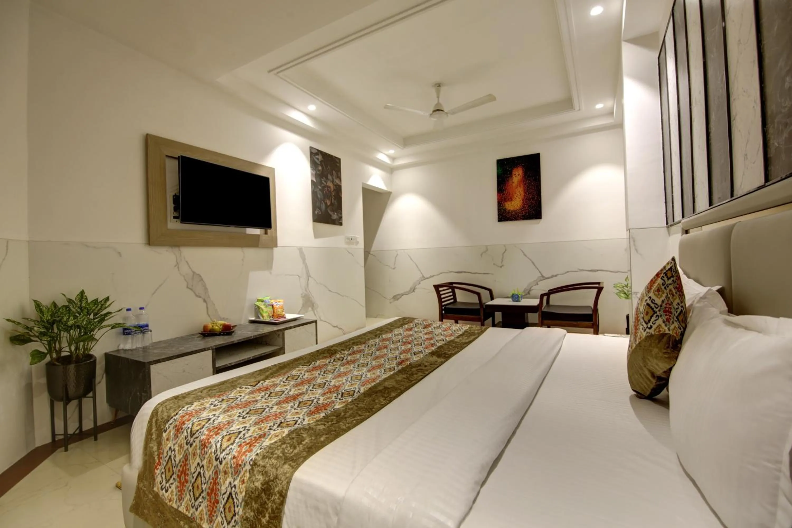 Bed in Hotel DELHI 37 by STAR GROUP