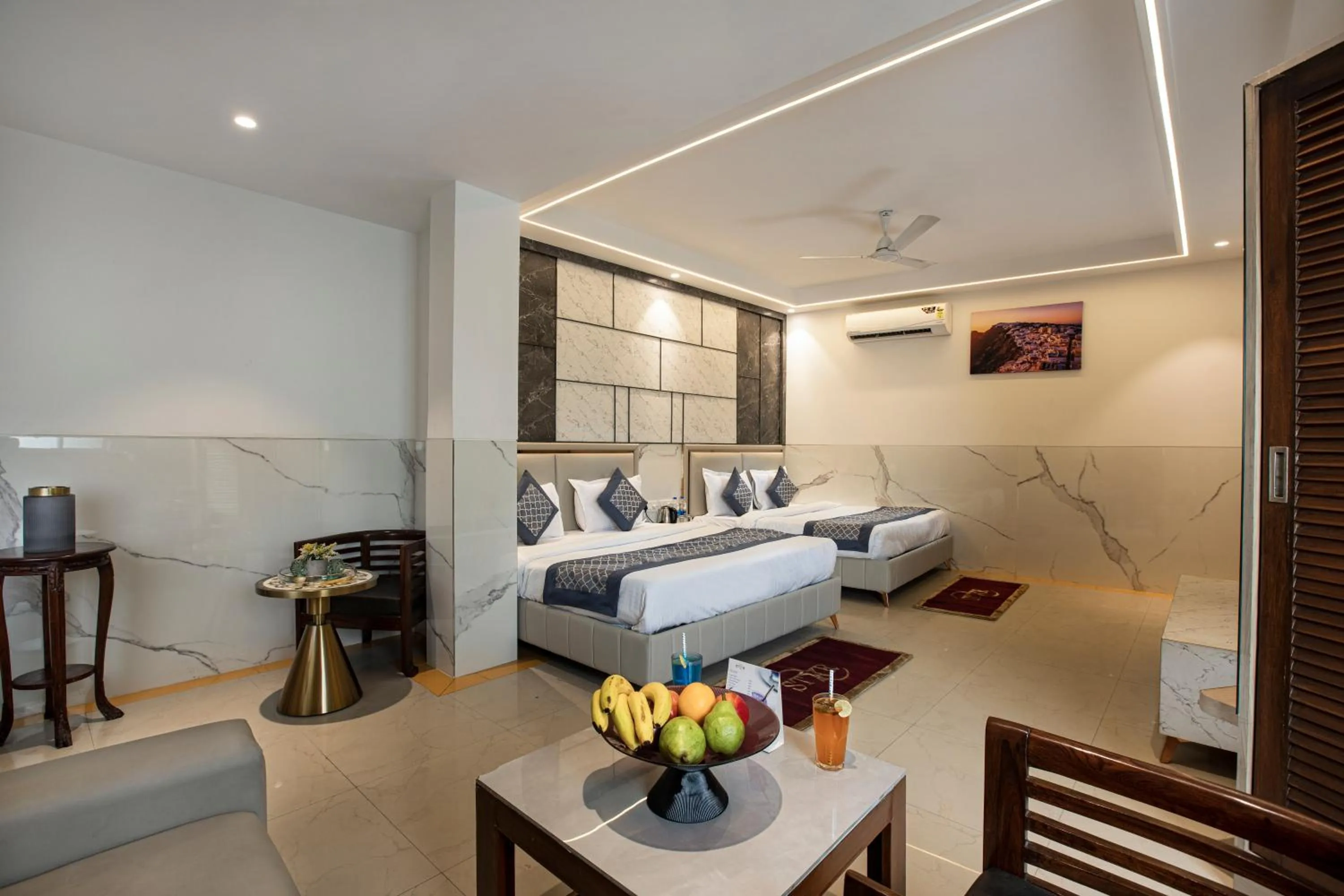 Bed in Hotel DELHI 37 by STAR GROUP